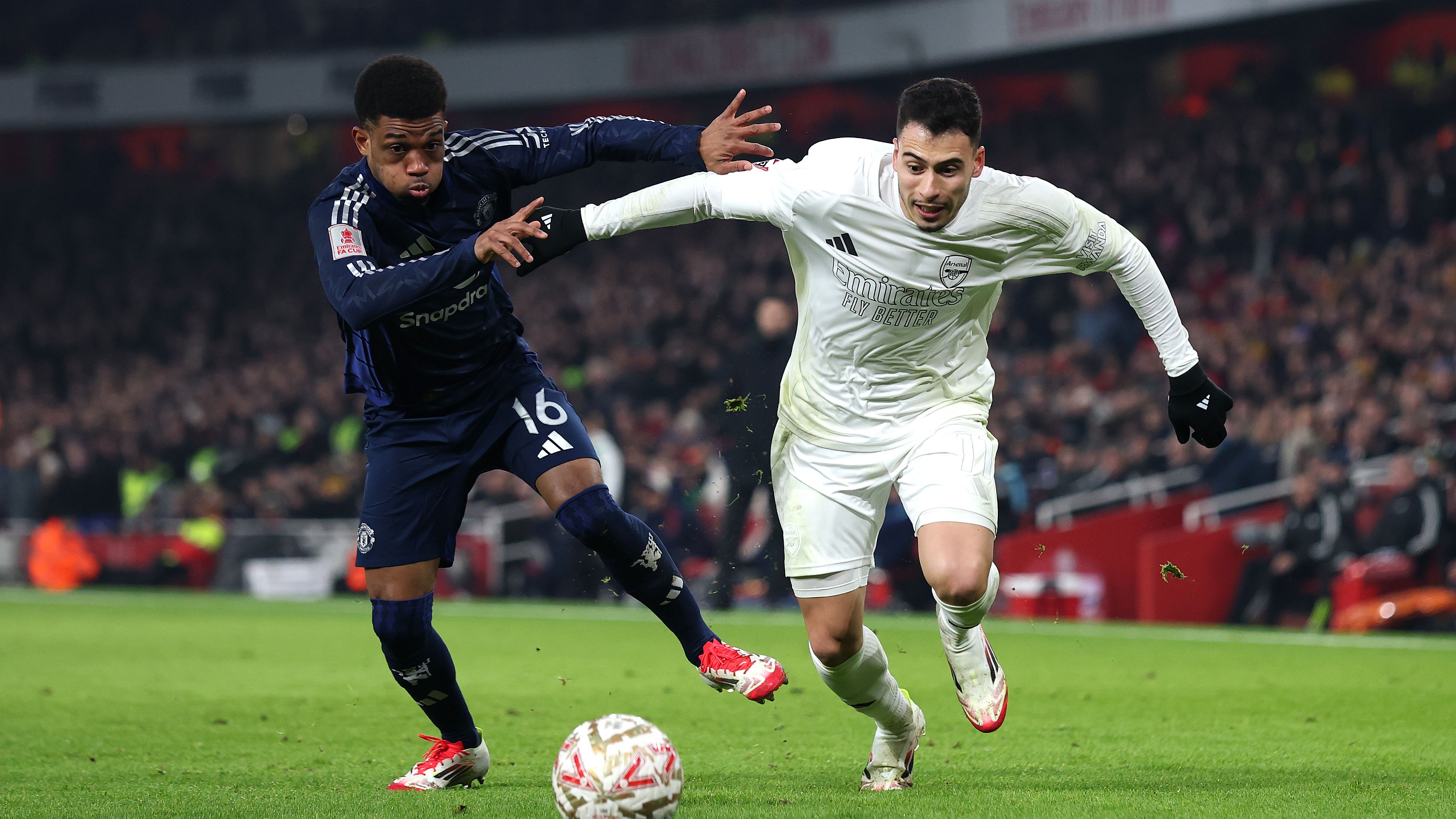 Arsenal v Manchester United - Emirates FA Cup Third Round