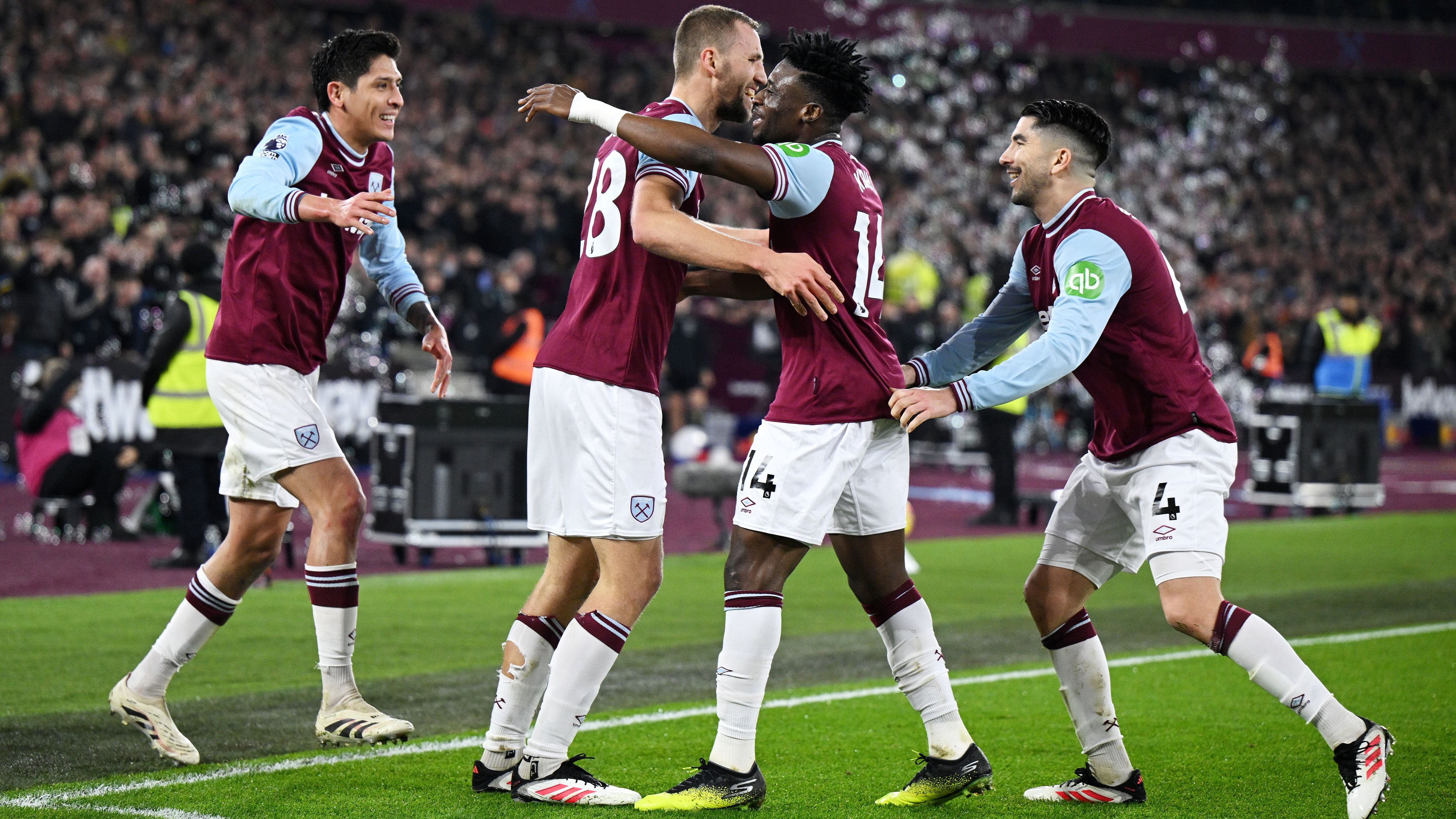 West Ham United FC v Fulham FC - Premier League