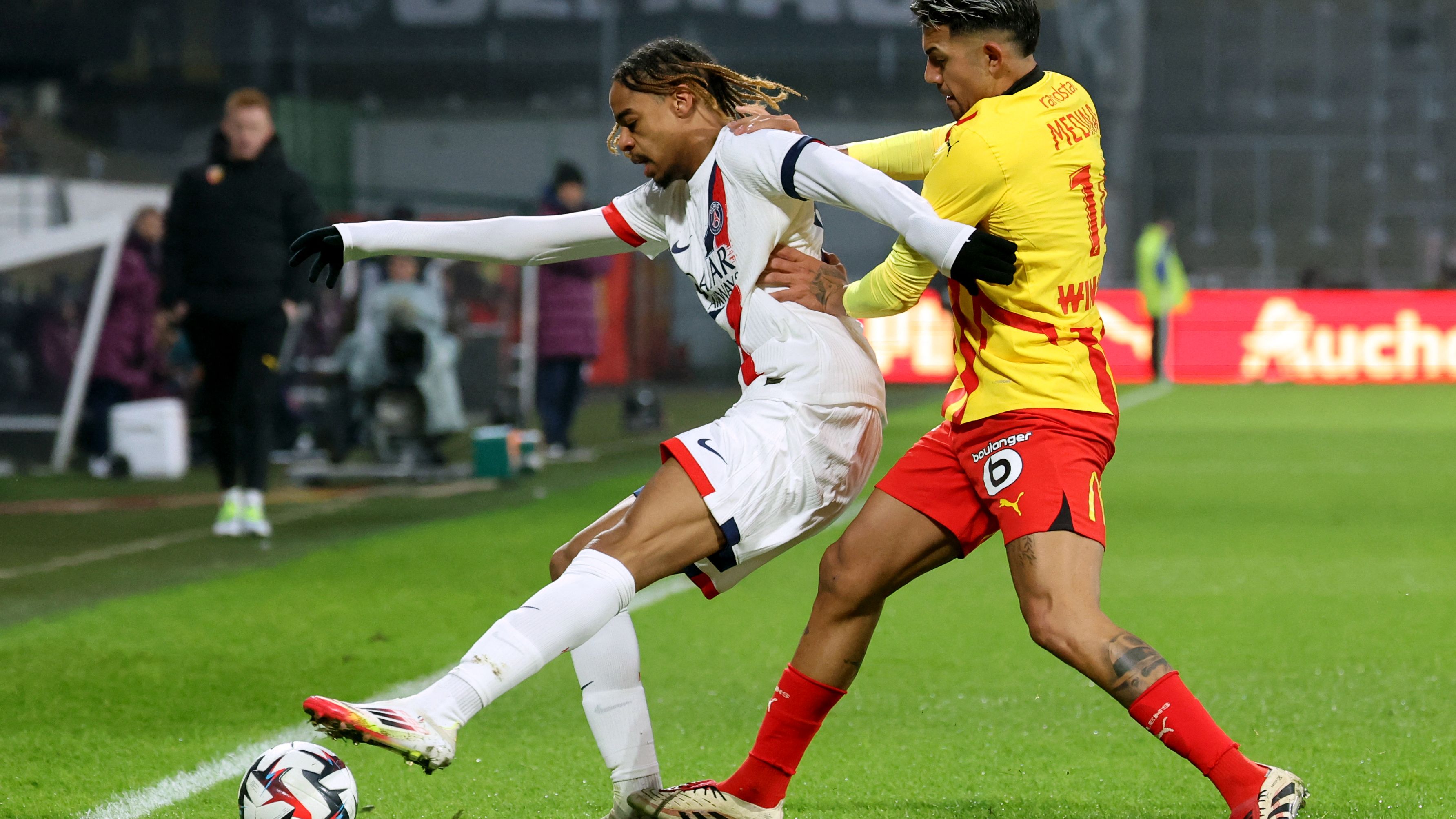 FBL-FRA-LIGUE1-LENS-PSG