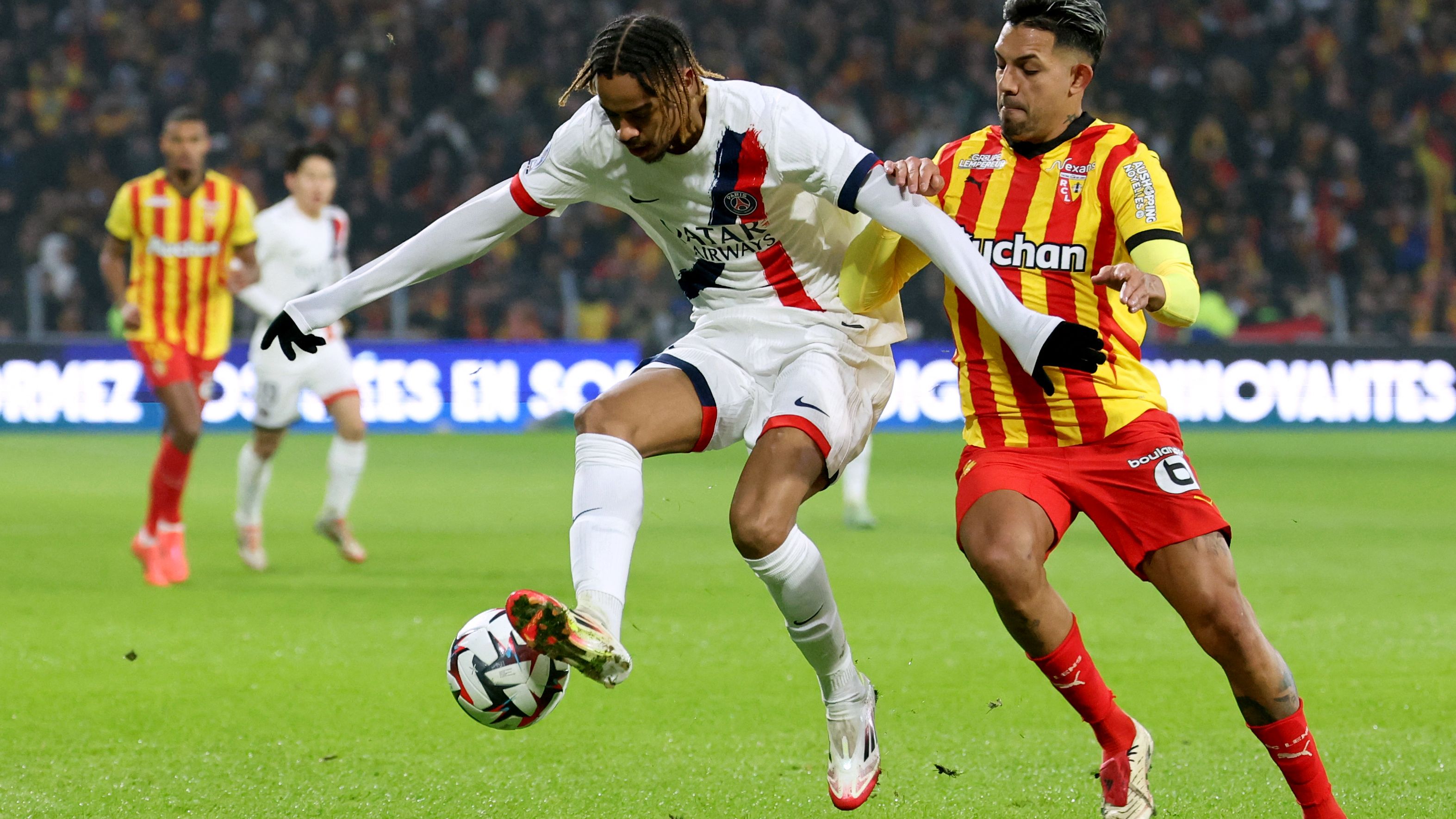 FBL-FRA-LIGUE1-LENS-PSG