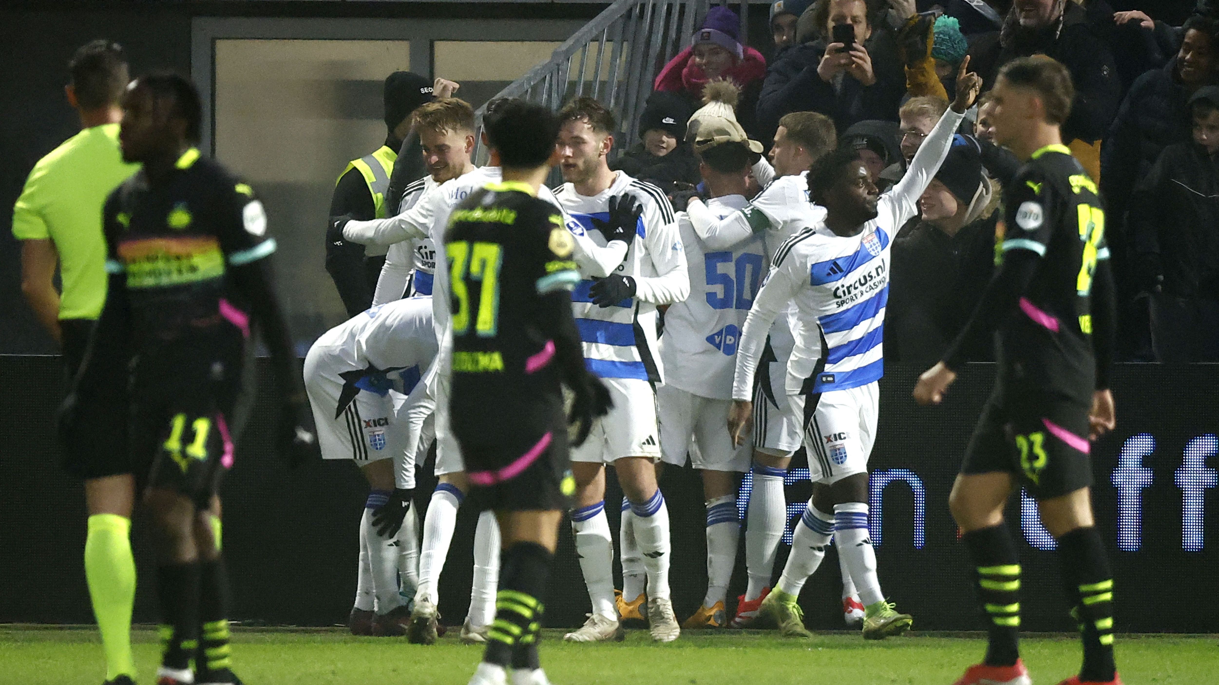 FBL-NED-EREDIVISIE-ZWOLLE-PSV