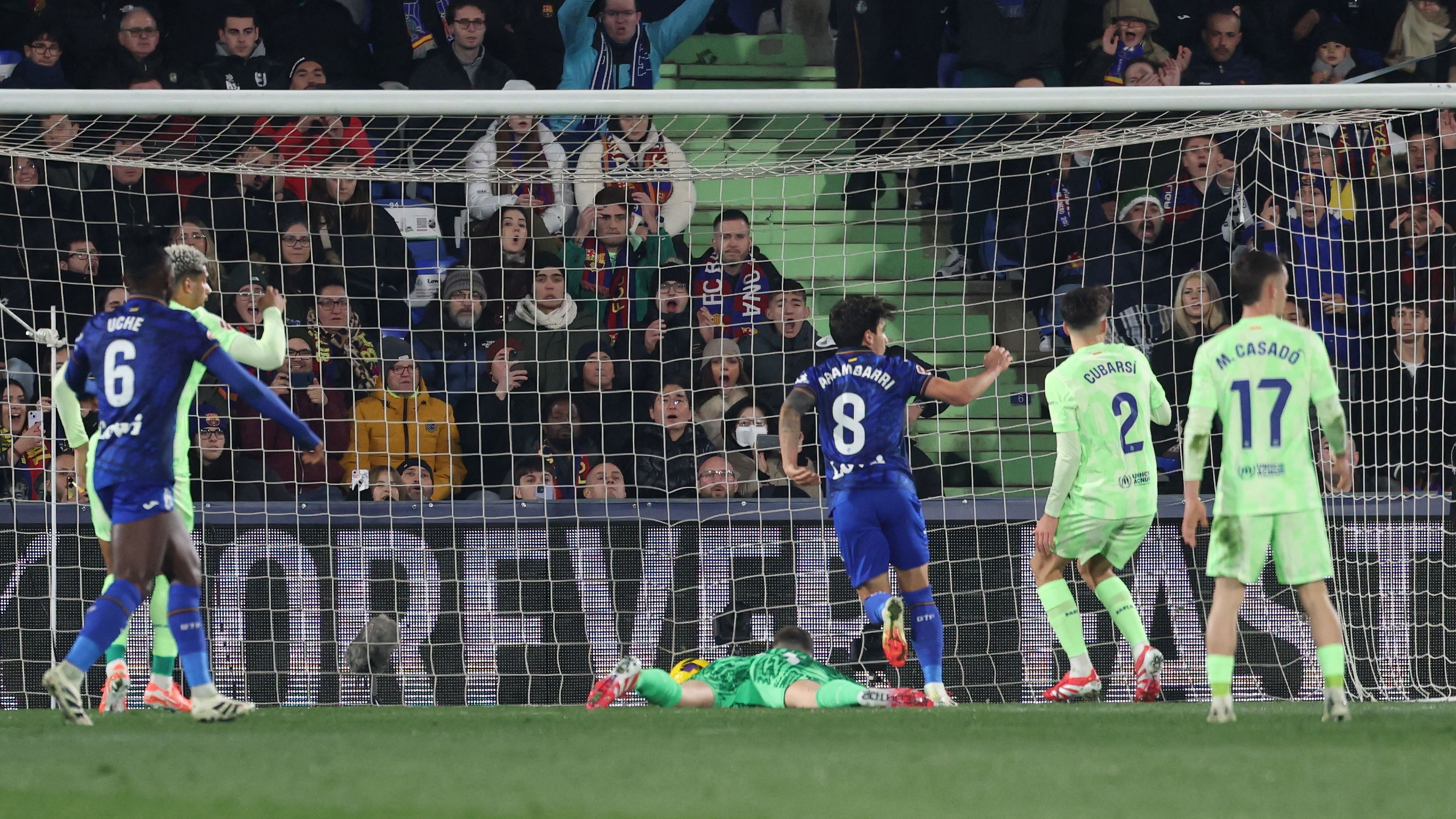 FBL-ESP-LIGA-GETAFE-BARCELONA