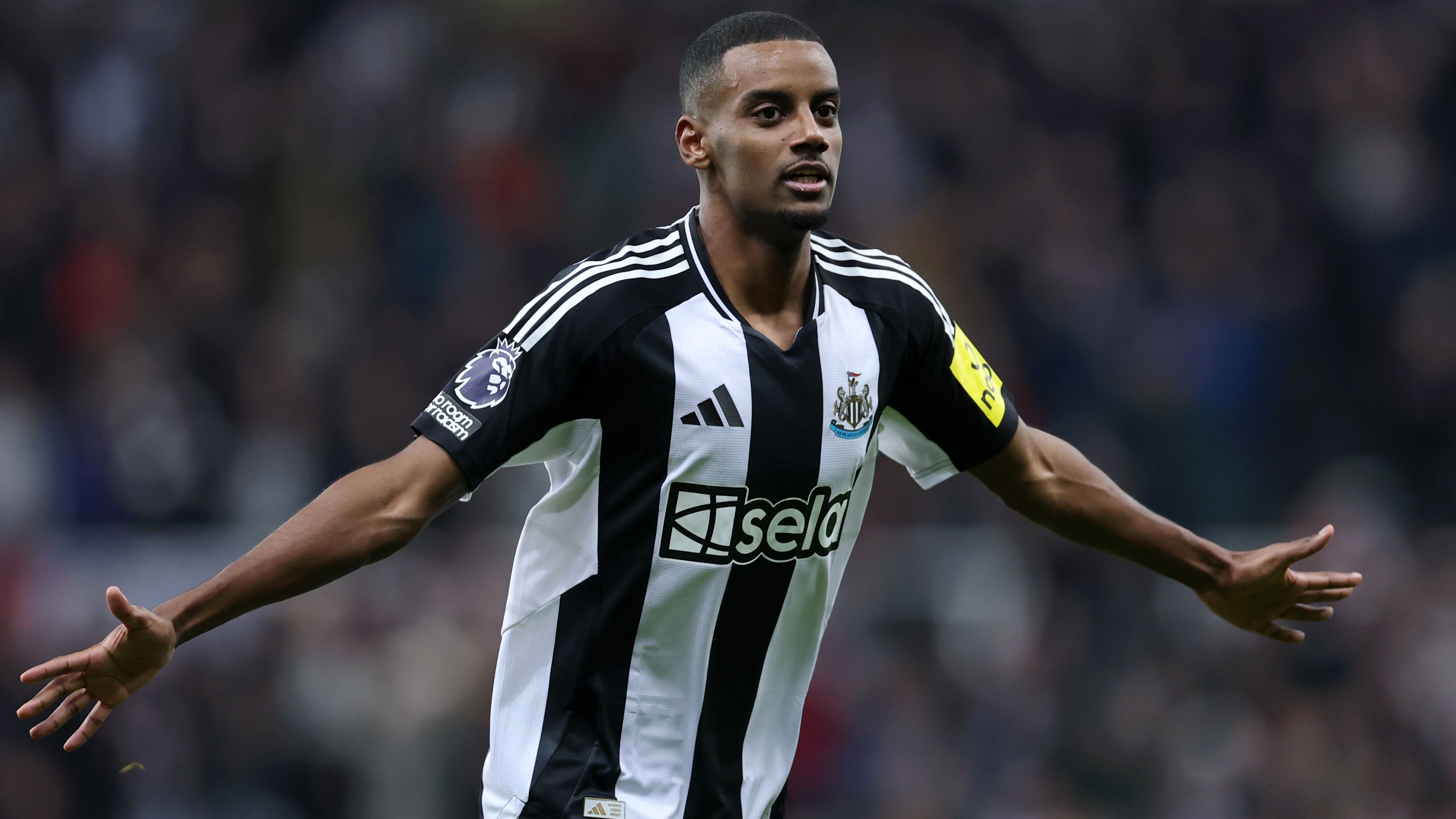 Newcastle United FC v Wolverhampton Wanderers FC - Premier League