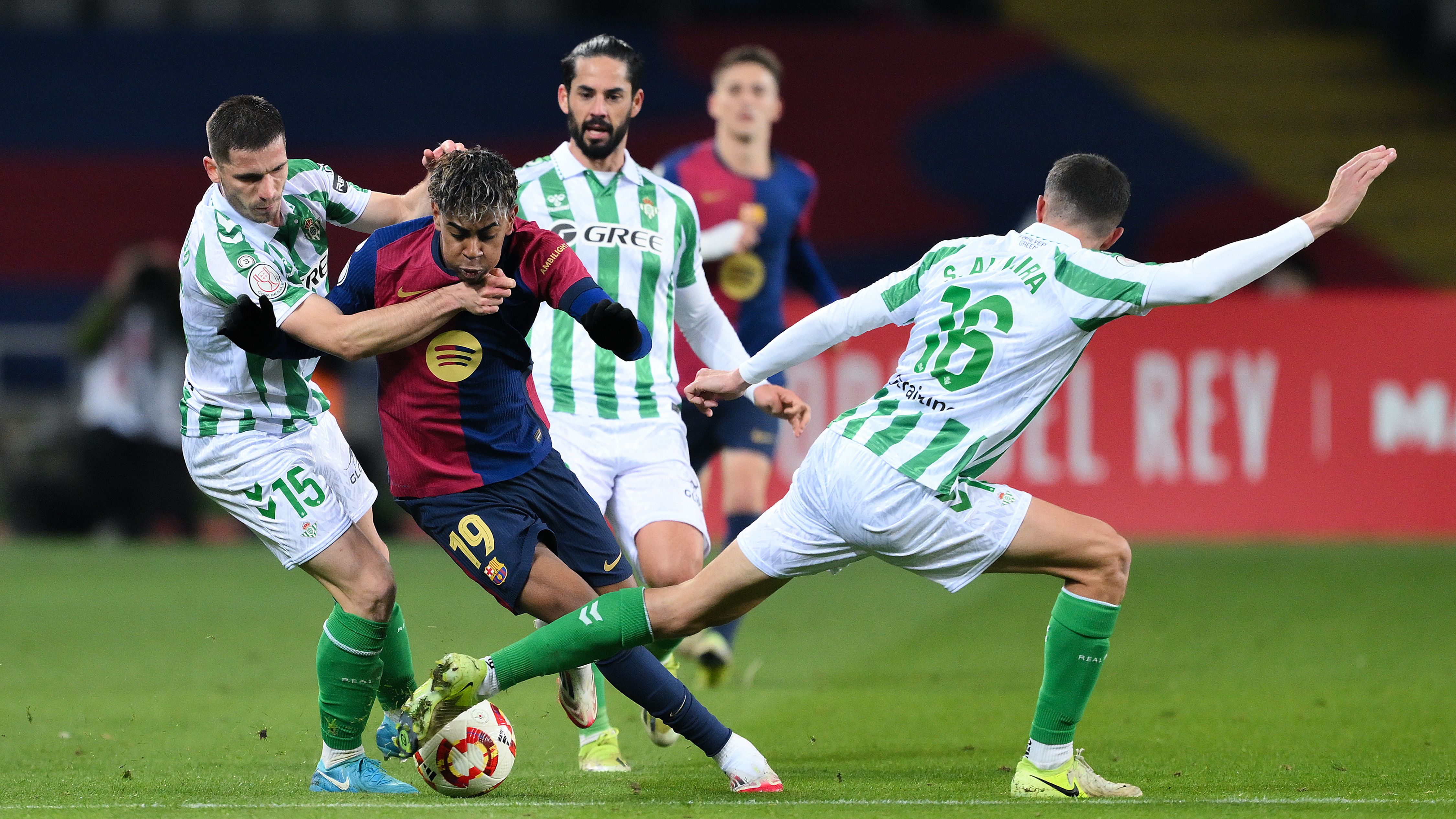 FC Barcelona v Real Betis - Copa del Rey