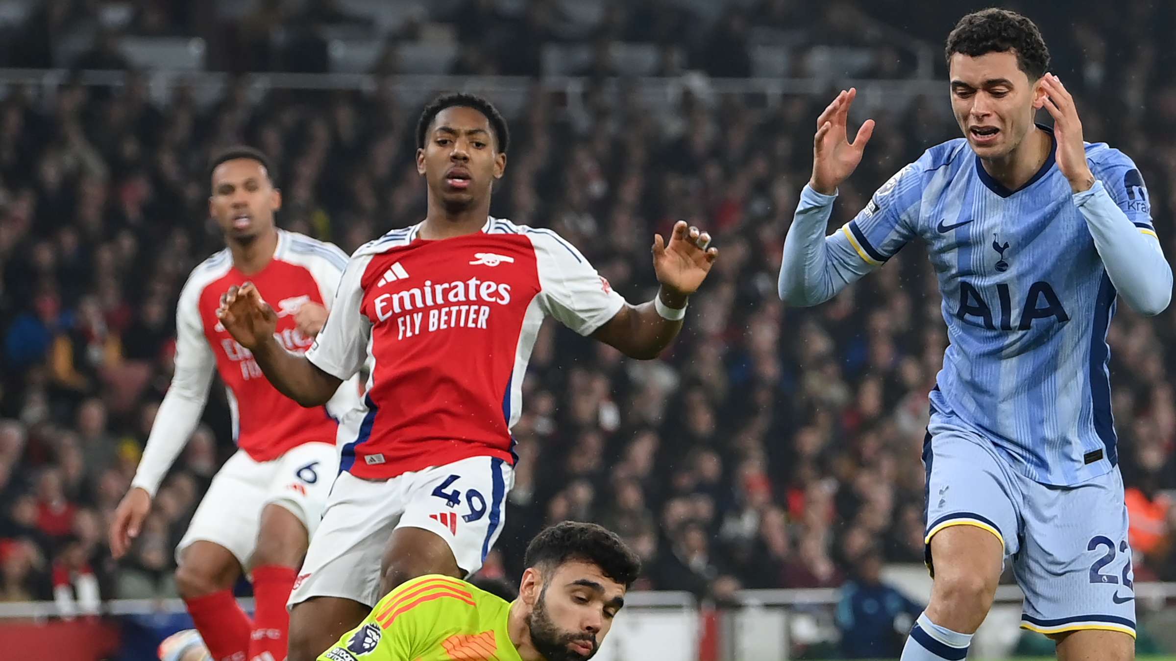 Arsenal FC v Tottenham Hotspur FC - Premier League