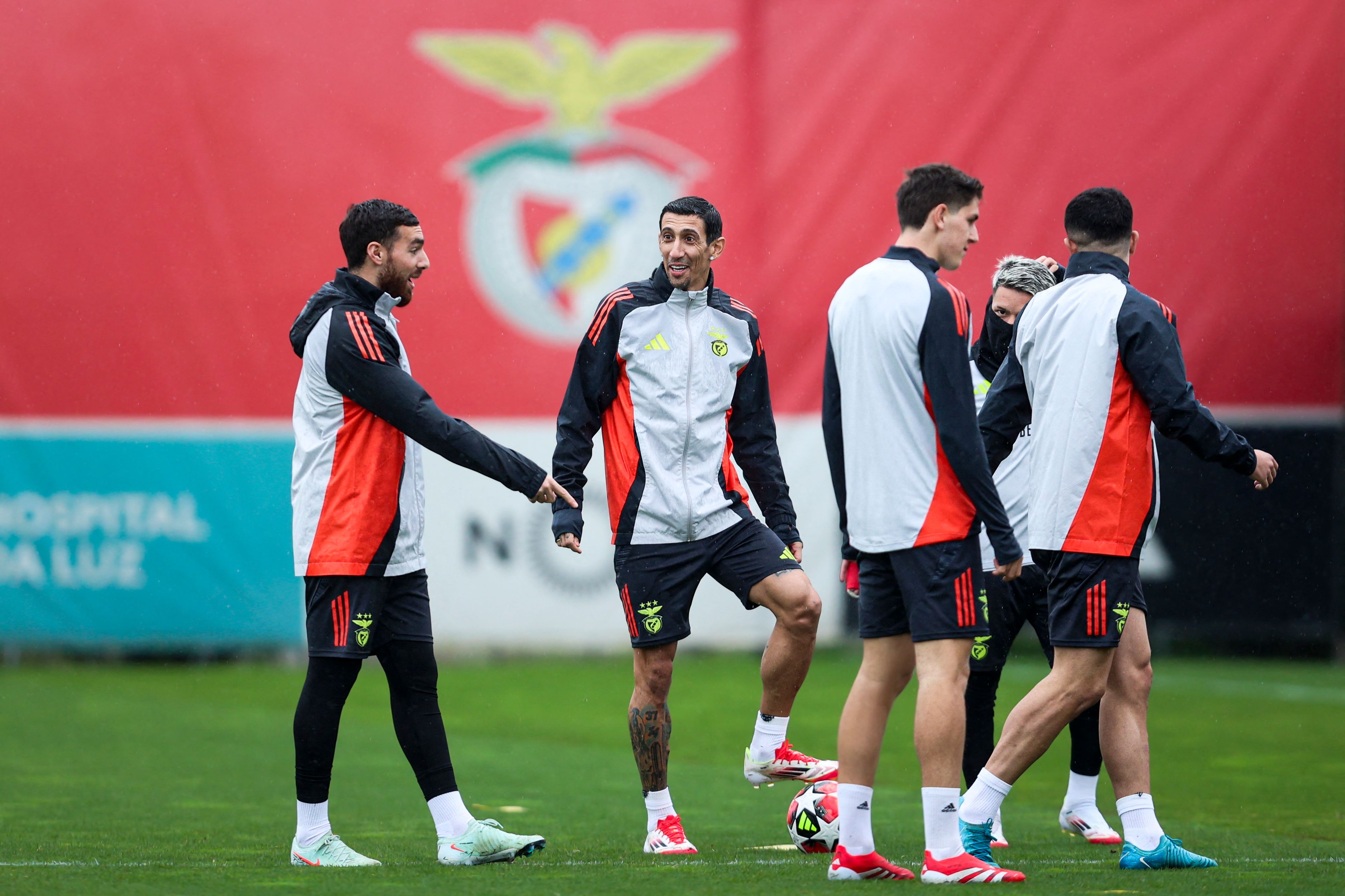 FBL-EUR-C1-BENFICA-TRAINING