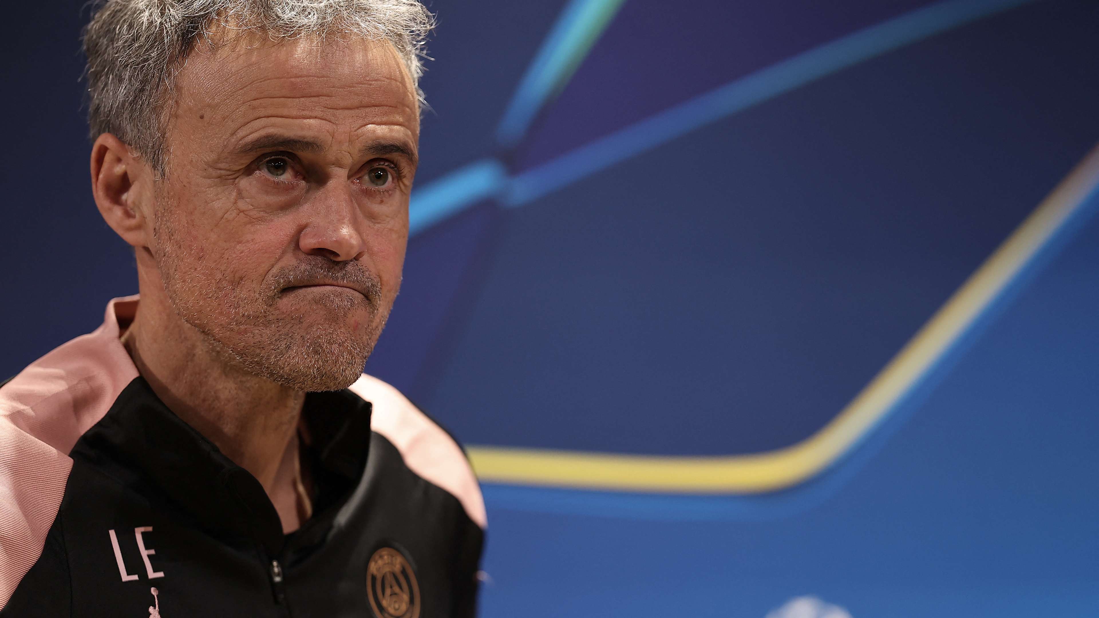 FBL-EUR-C1-PSG-PRESSER