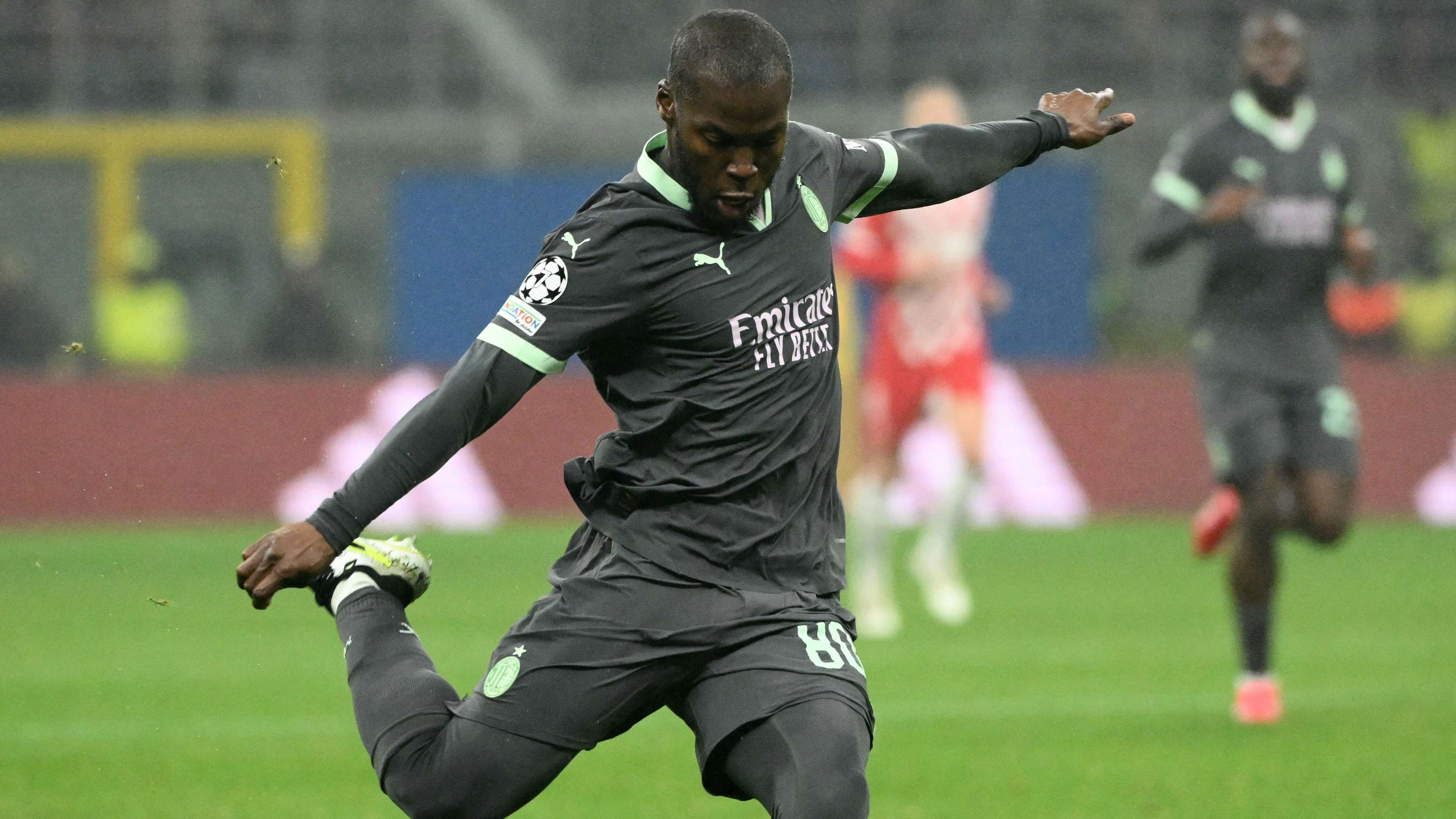 محوطه دانشگاه UCL تصویری از محوطه دانشگاه UCL