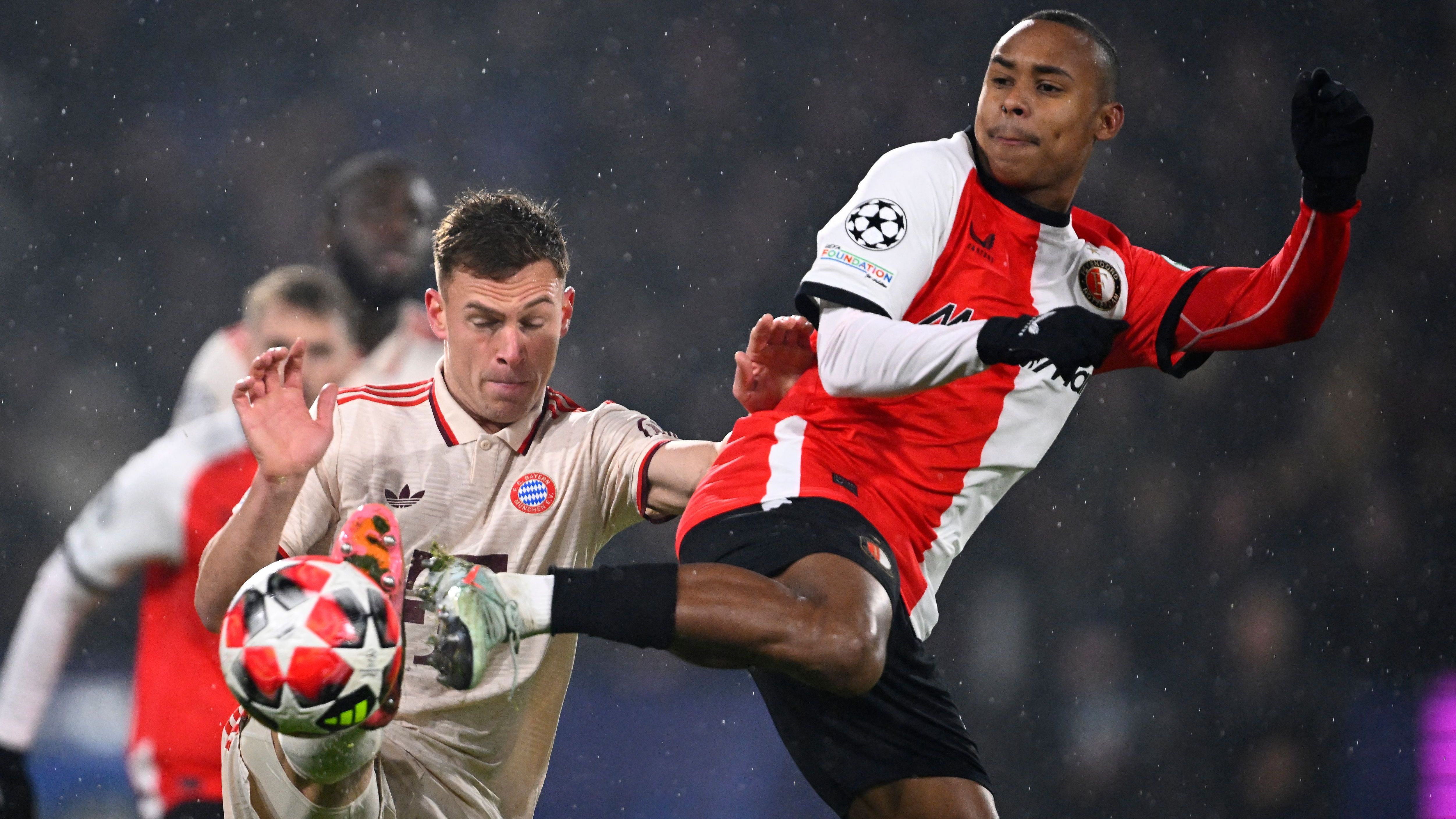 TOPSHOT-FBL-EUR-C1-FEYENOORD-BAYERN MUNICH