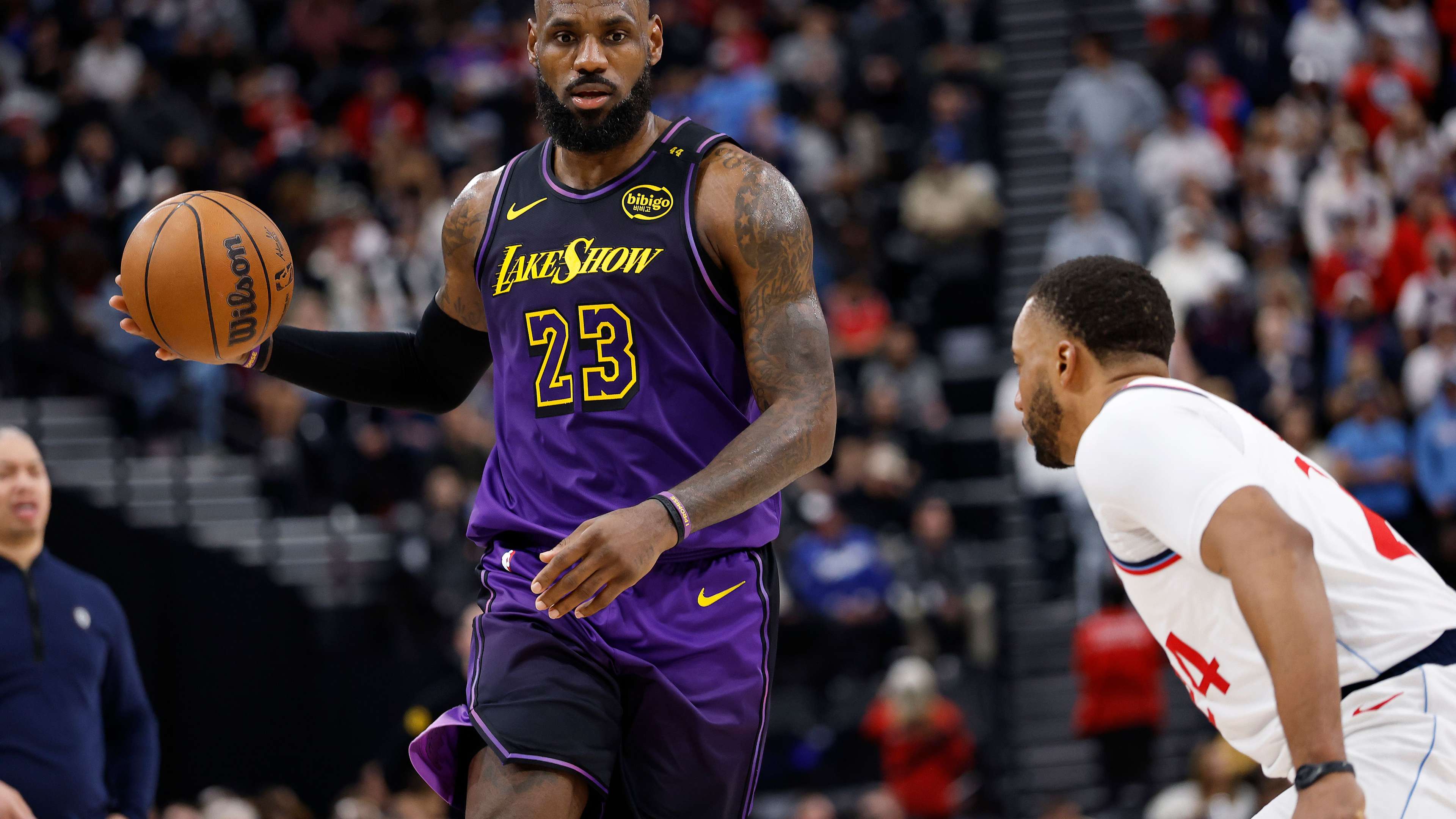 Los Angeles Lakers v Los Angeles Clippers