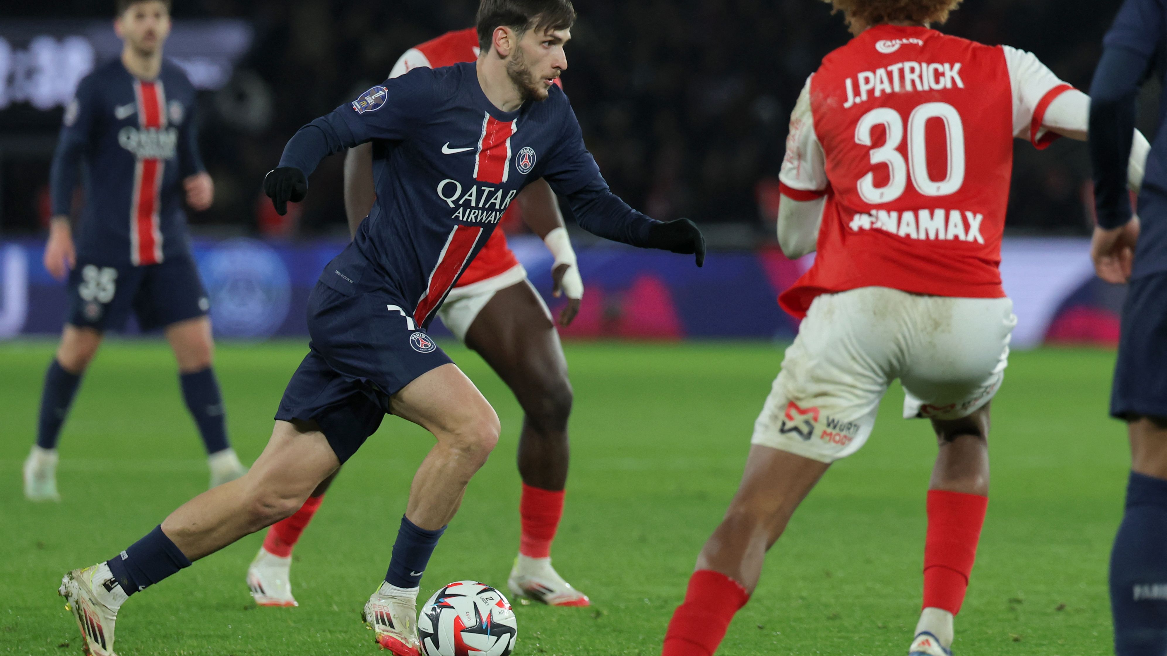 FBL-FRA-LIGUE1-PSG-REIMS