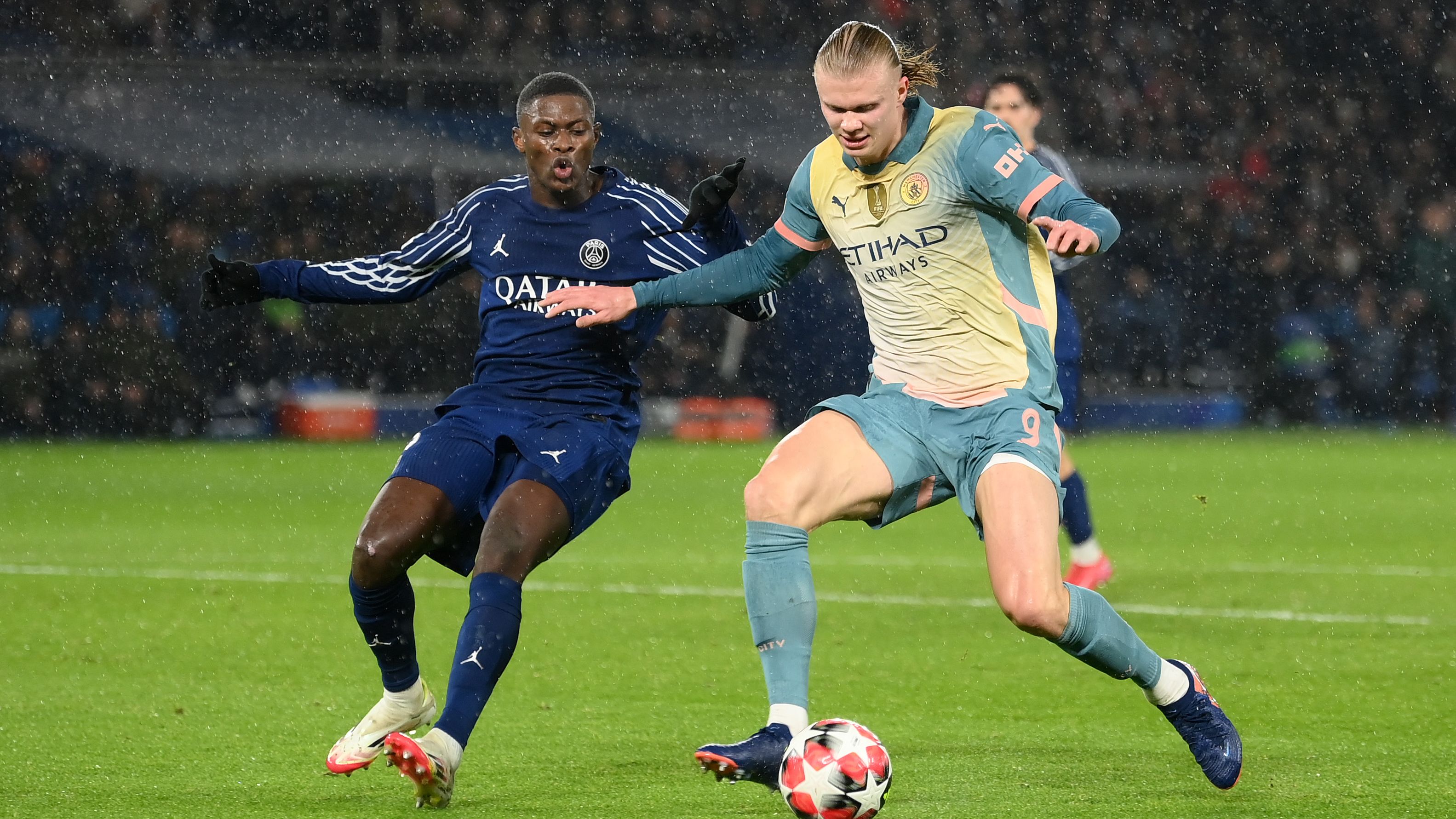 Paris Saint-Germain v Manchester City - UEFA Champions League 2024/25 League Phase MD7