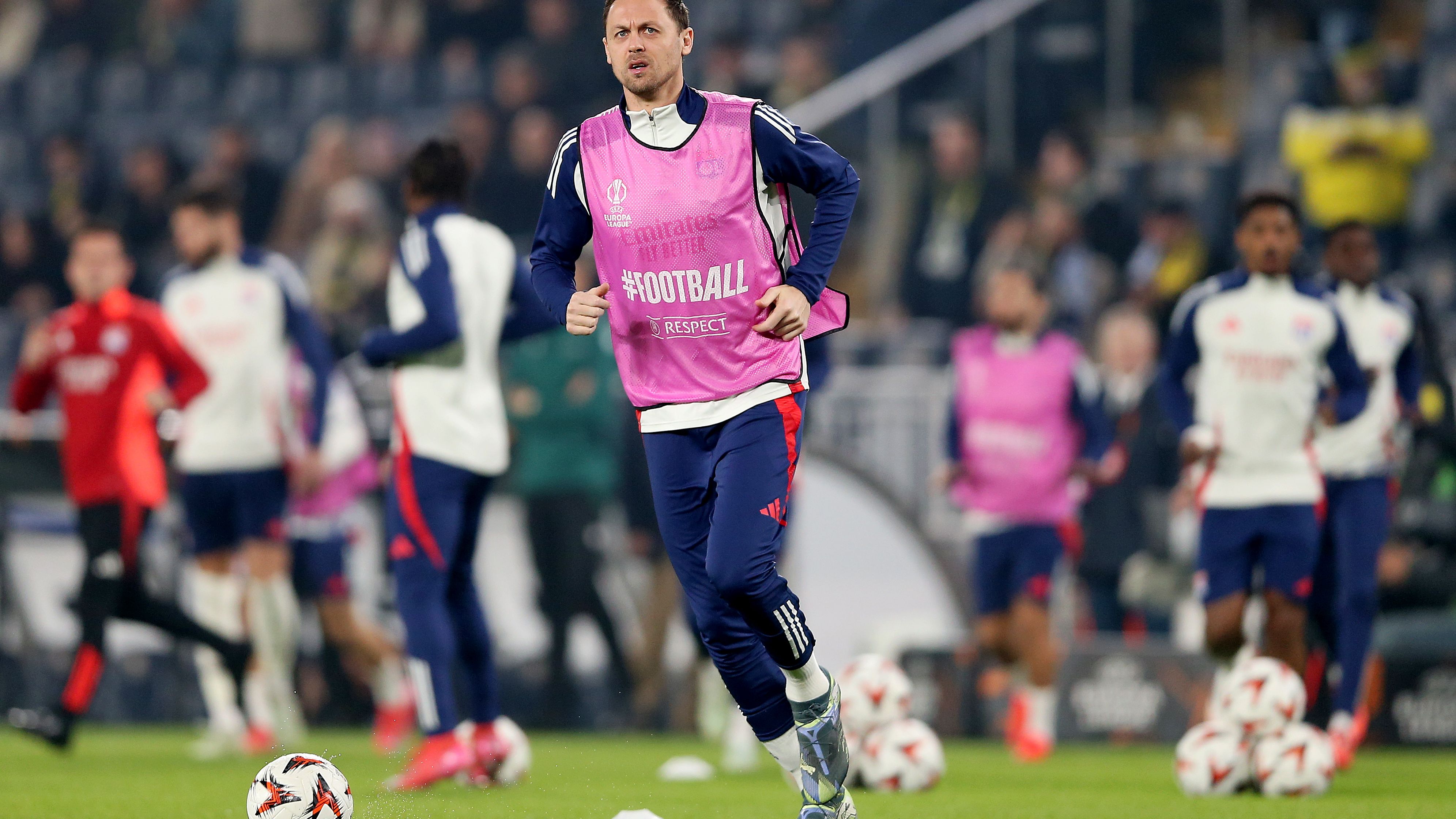 Fenerbahce SK v Olympique Lyonnais - UEFA Europa League 2024/25 League Phase MD7