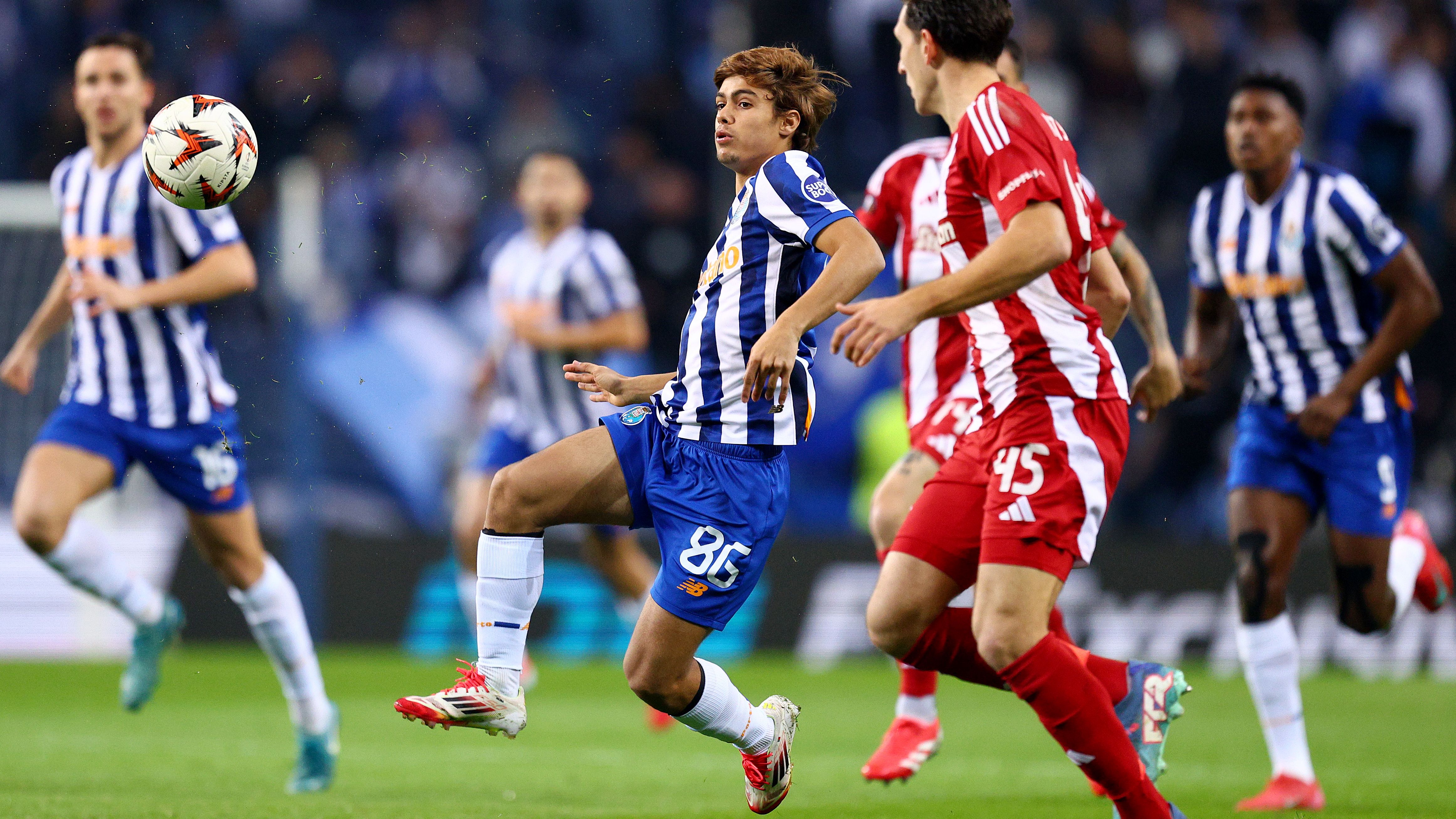 FC Porto v Olympiacos FC - UEFA Europa League 2024/25 League Phase MD7