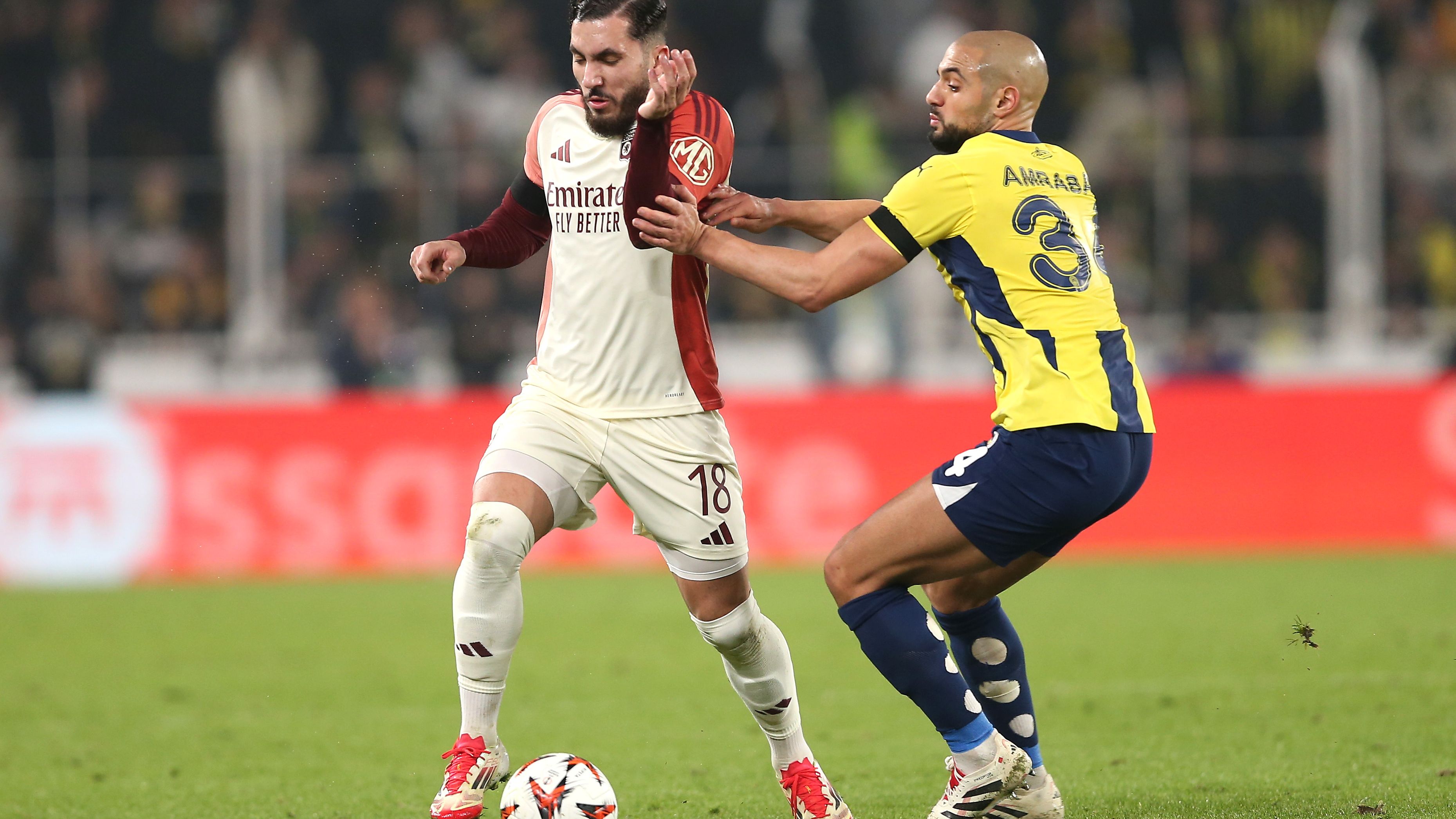 Fenerbahce SK v Olympique Lyonnais - UEFA Europa League 2024/25 League Phase MD7
