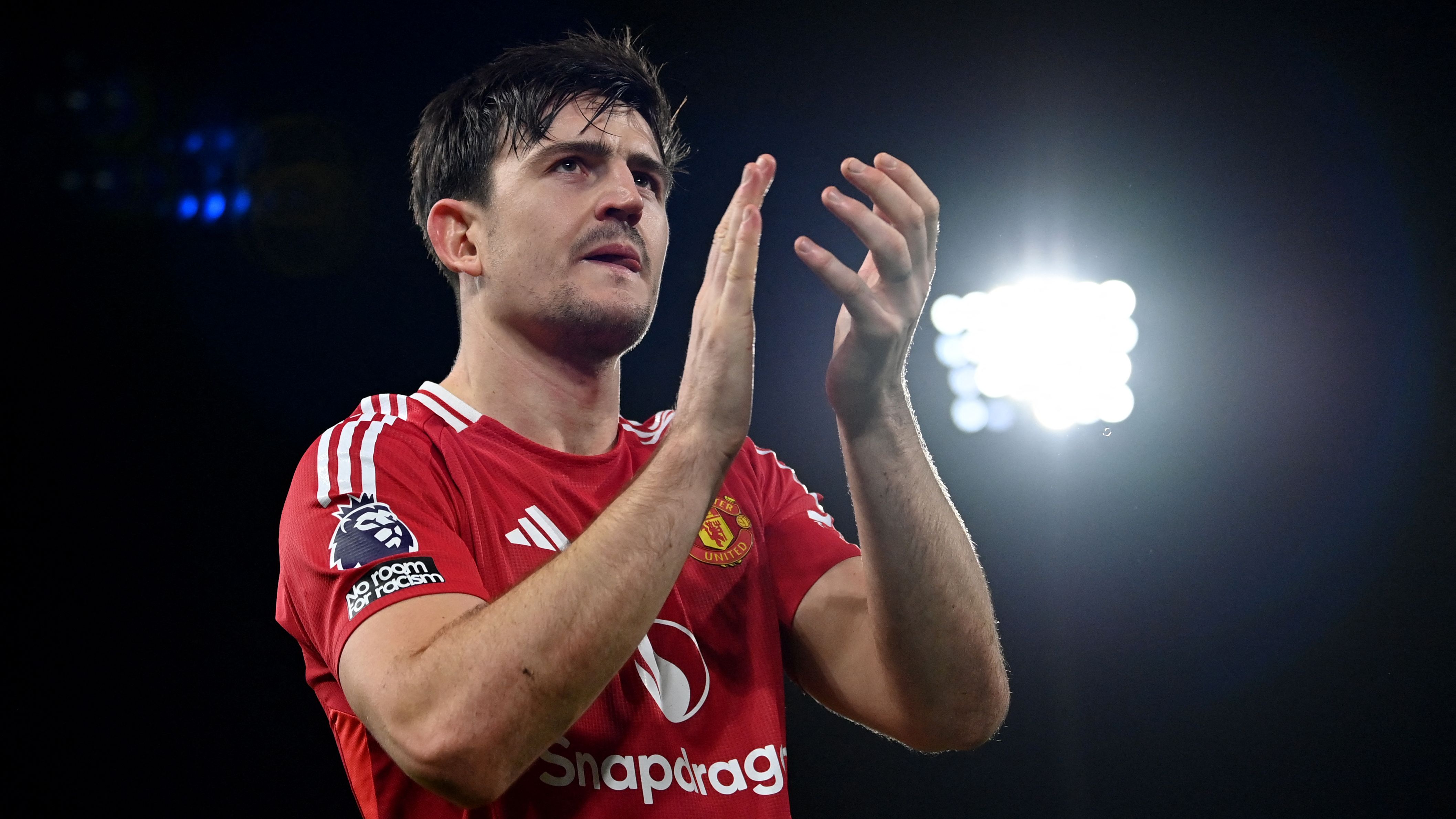 TOPSHOT-FBL-ENG-PR-FULHAM-MAN UTD