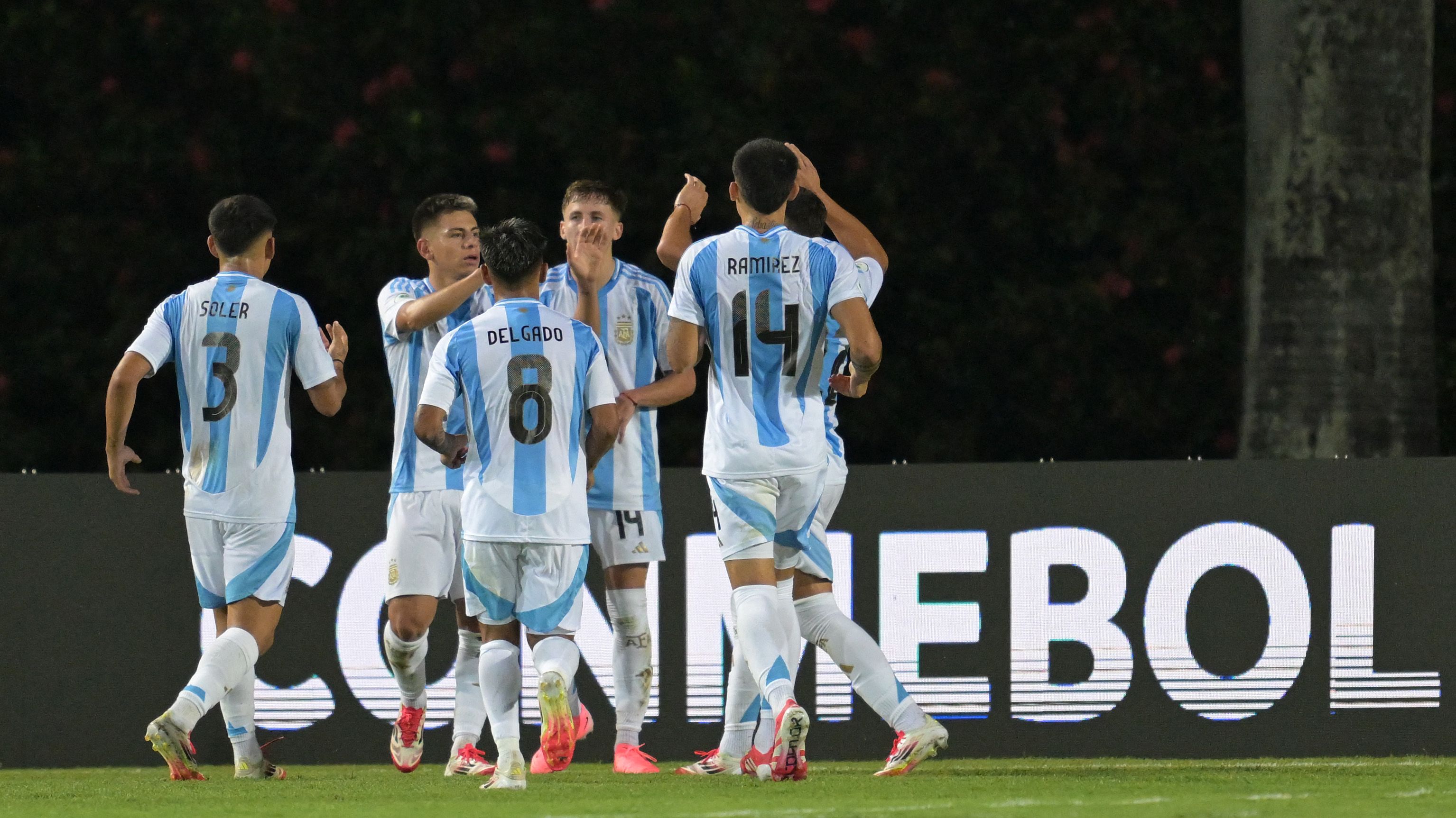 FBL-SOUTHAM-U20-ARG-COL