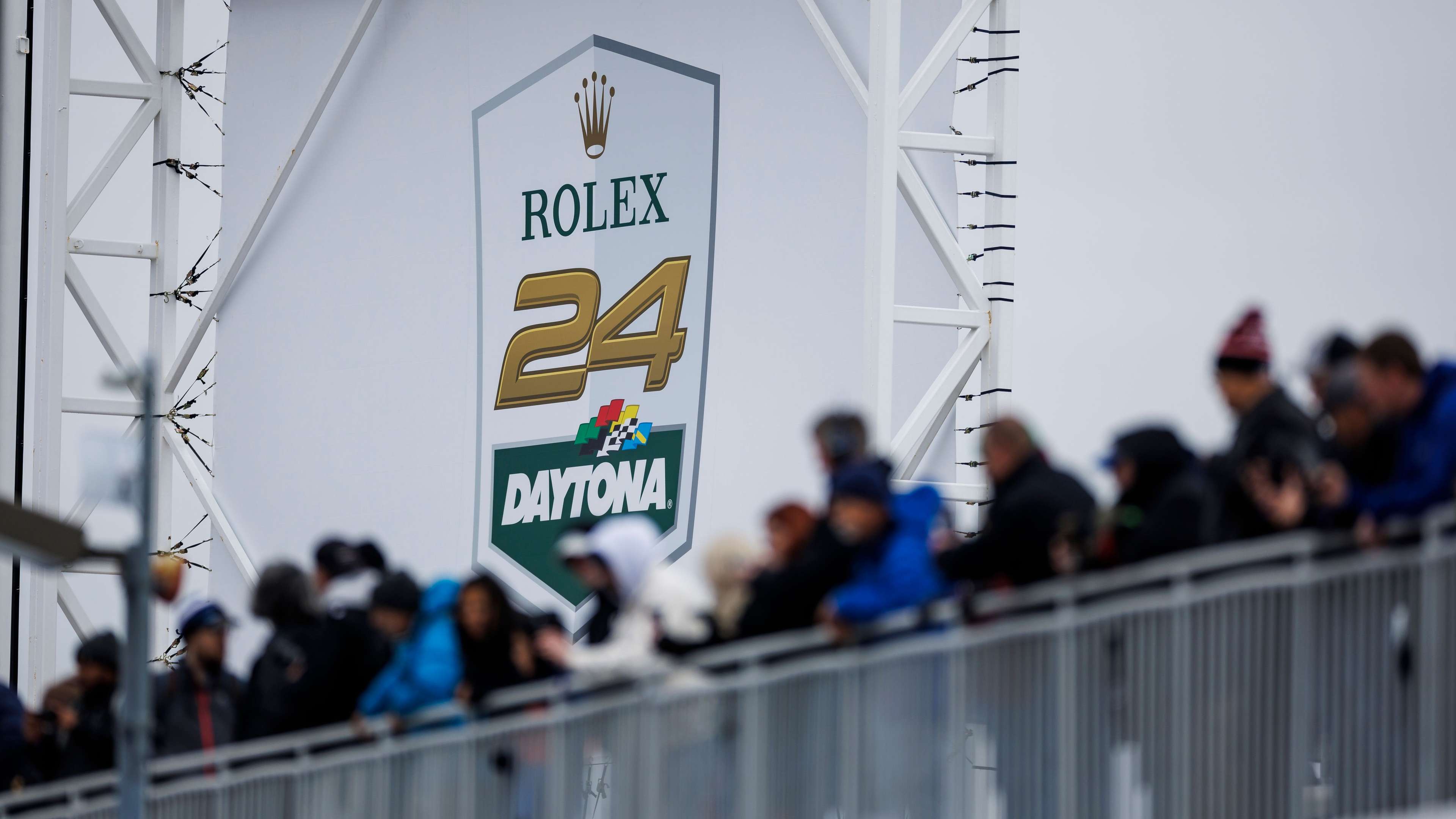 Rolex 24 at Daytona - Qualifying