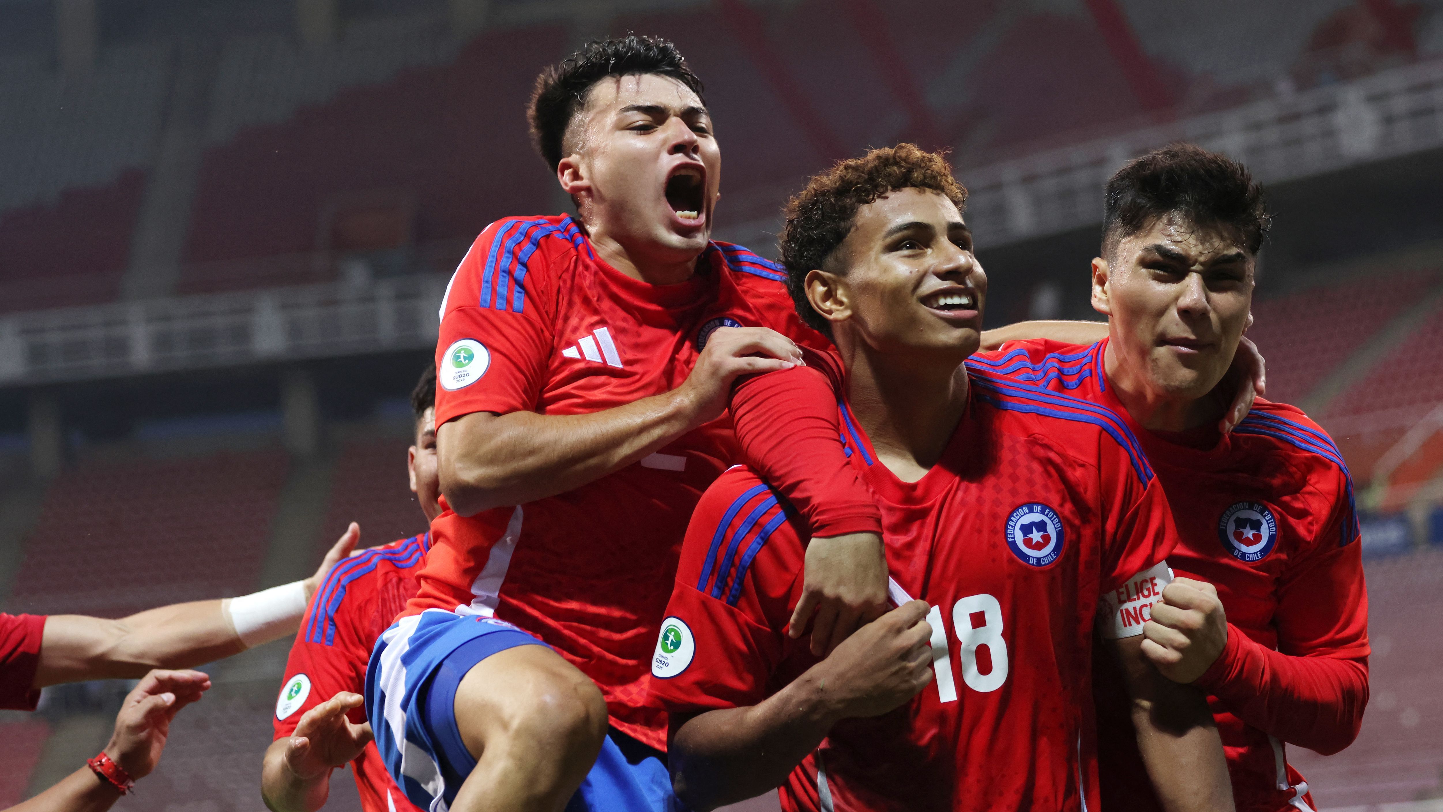 TOPSHOT-FBL-SOUTHAM-U20-CHI-PER