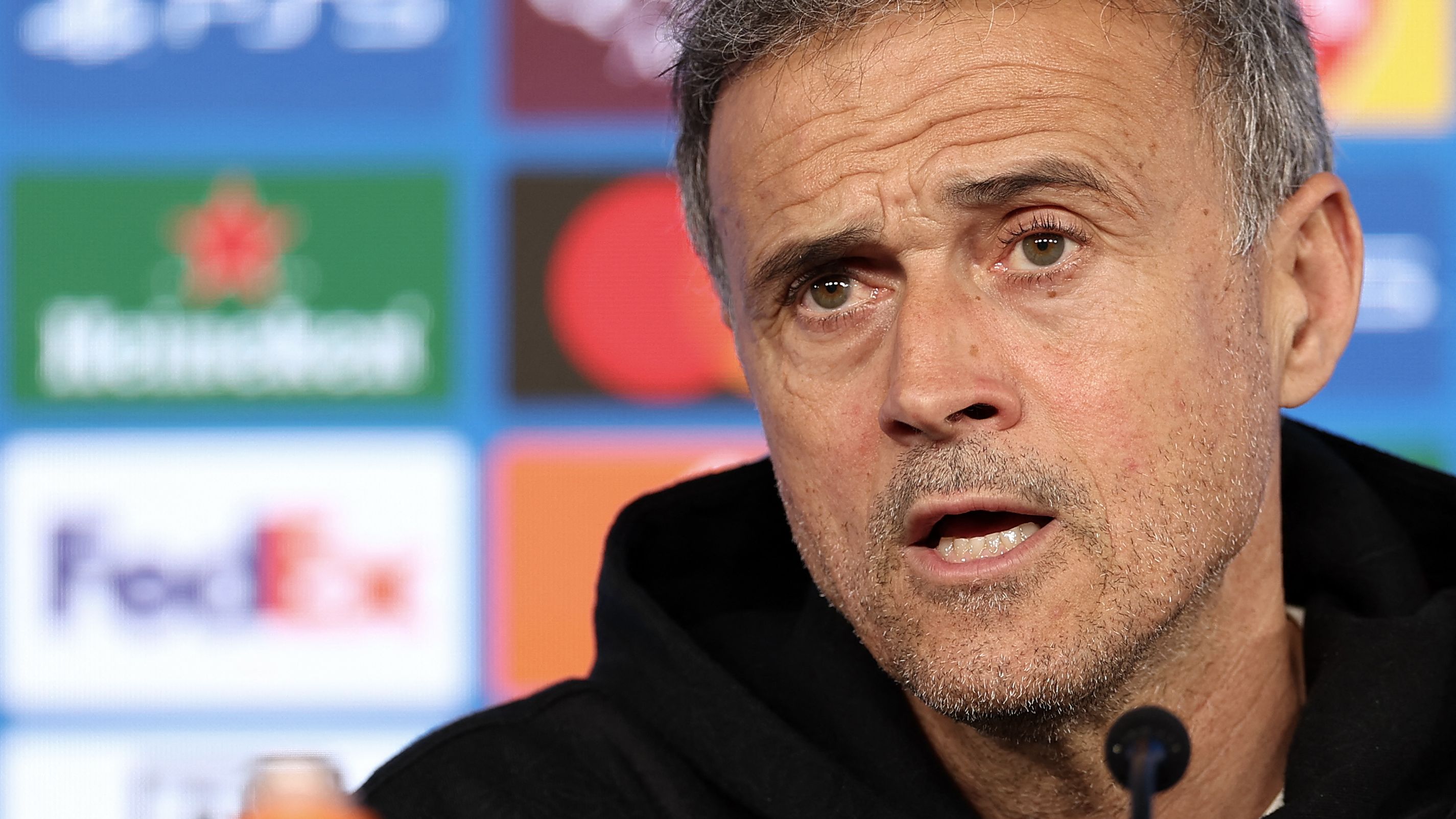 FBL-EUR-C1-PSG-PRESSER