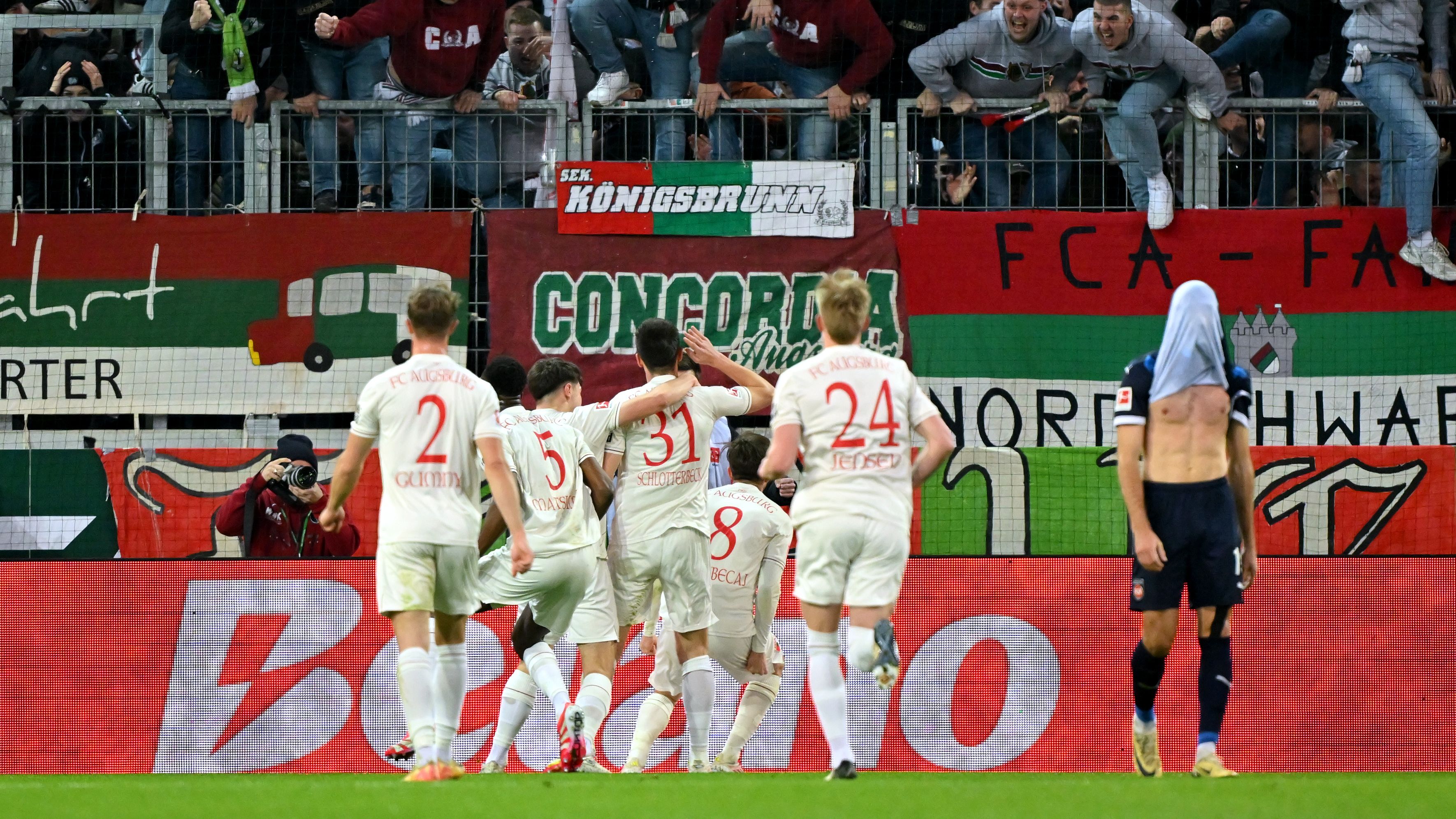 FC Augsburg v 1. FC Heidenheim 1846 - Bundesliga