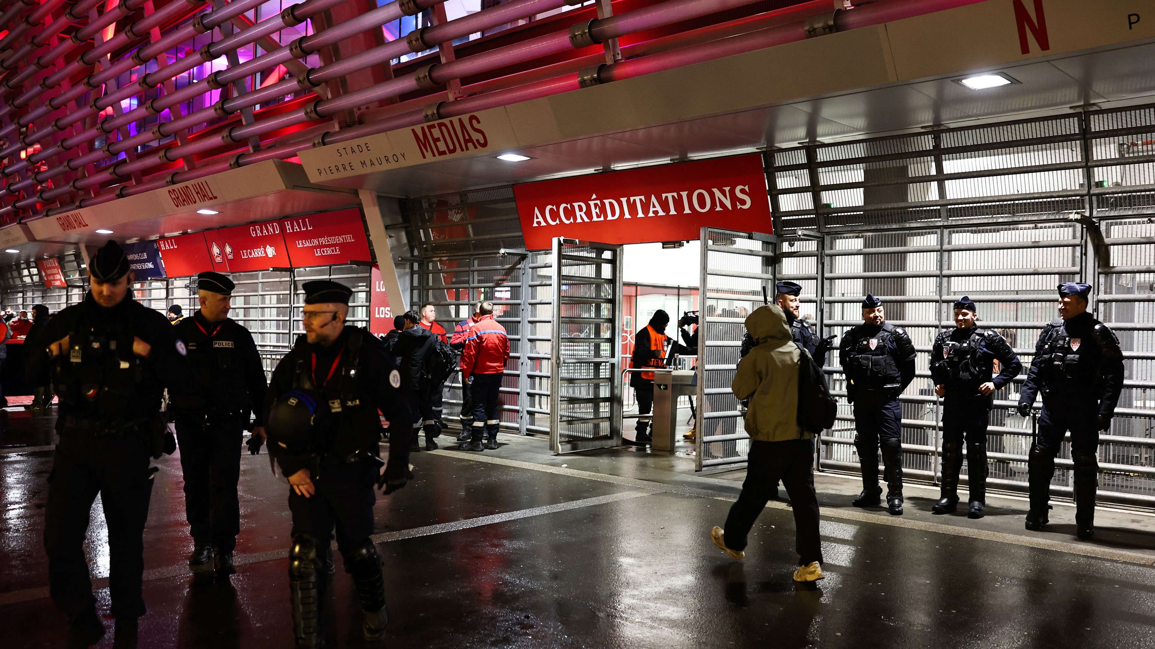 FBL-EUR-C1-LILLE-FEYENOORD