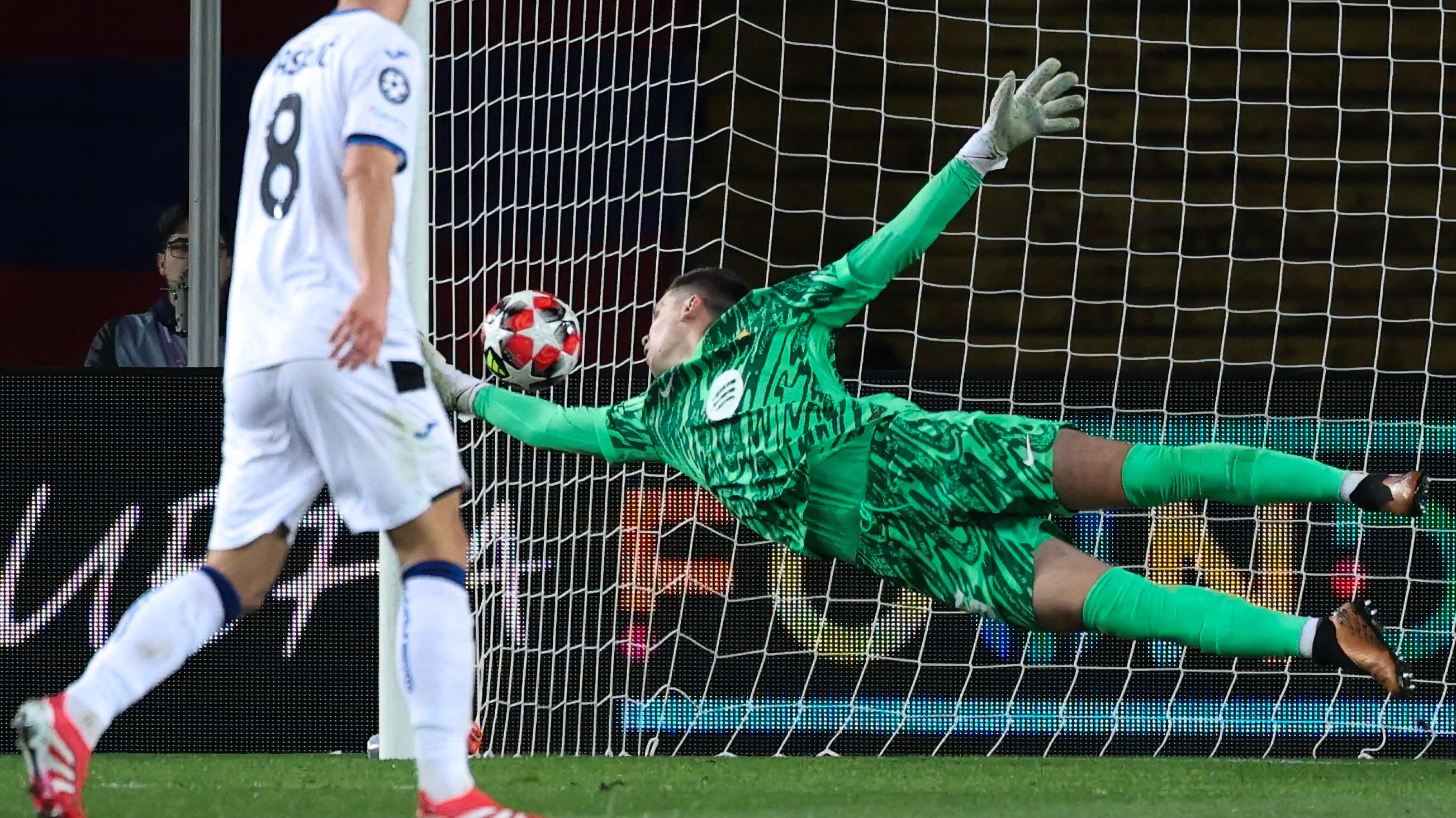 FBL-EUR-C1-BARCELONA-ATALANTA