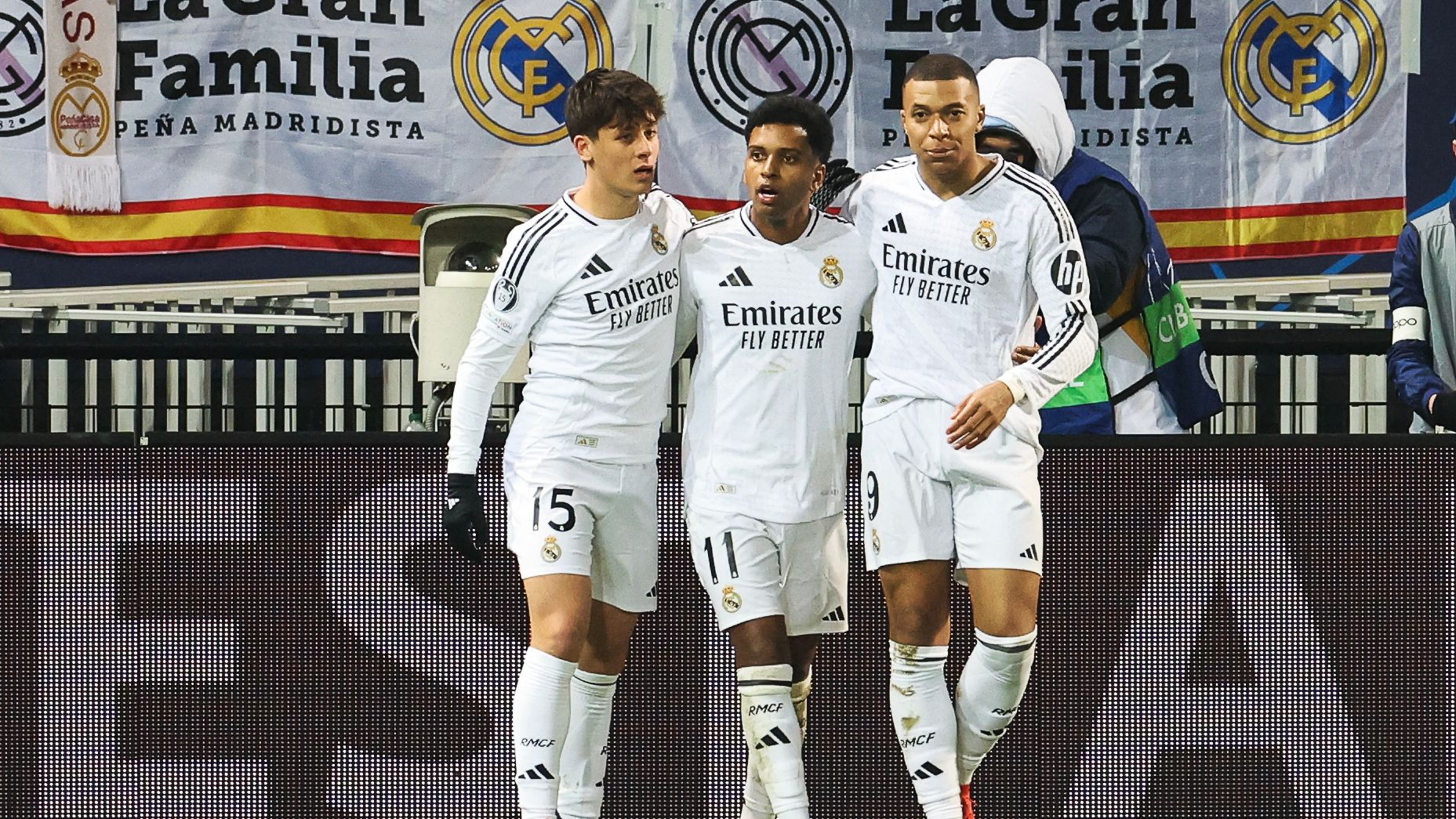 TOPSHOT-FBL-EUR-C1-BREST-REAL MADRID