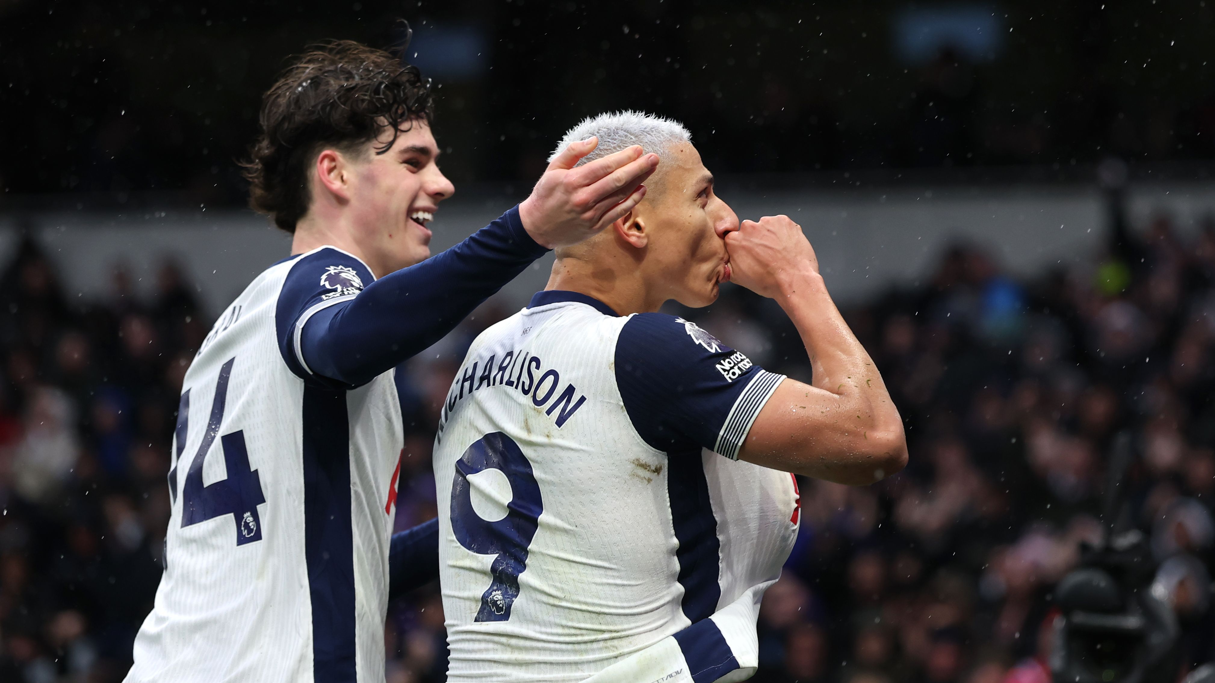 Tottenham Hotspur FC v Leicester City FC - Premier League