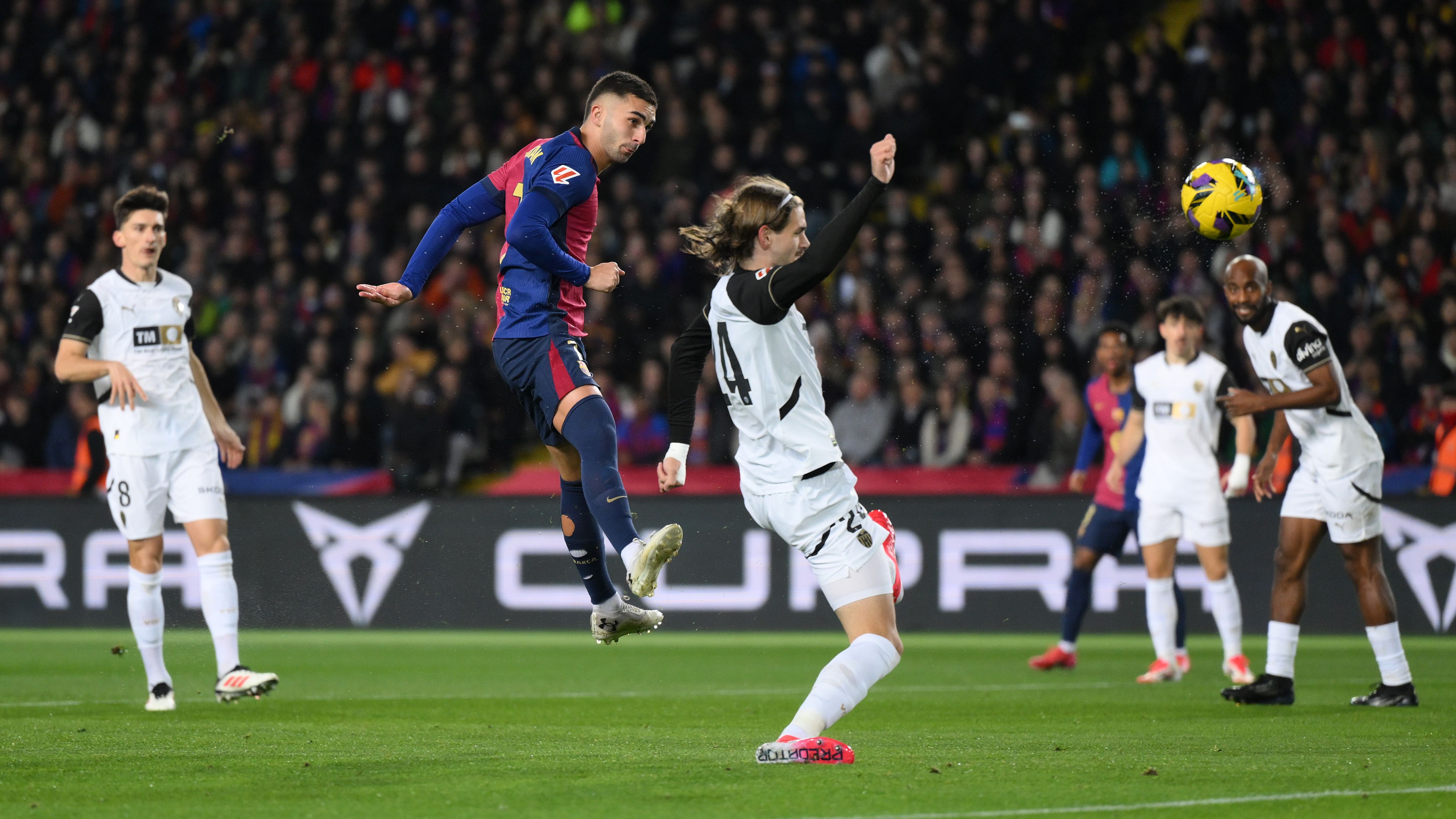 FC Barcelona v Valencia CF - La Liga EA Sports