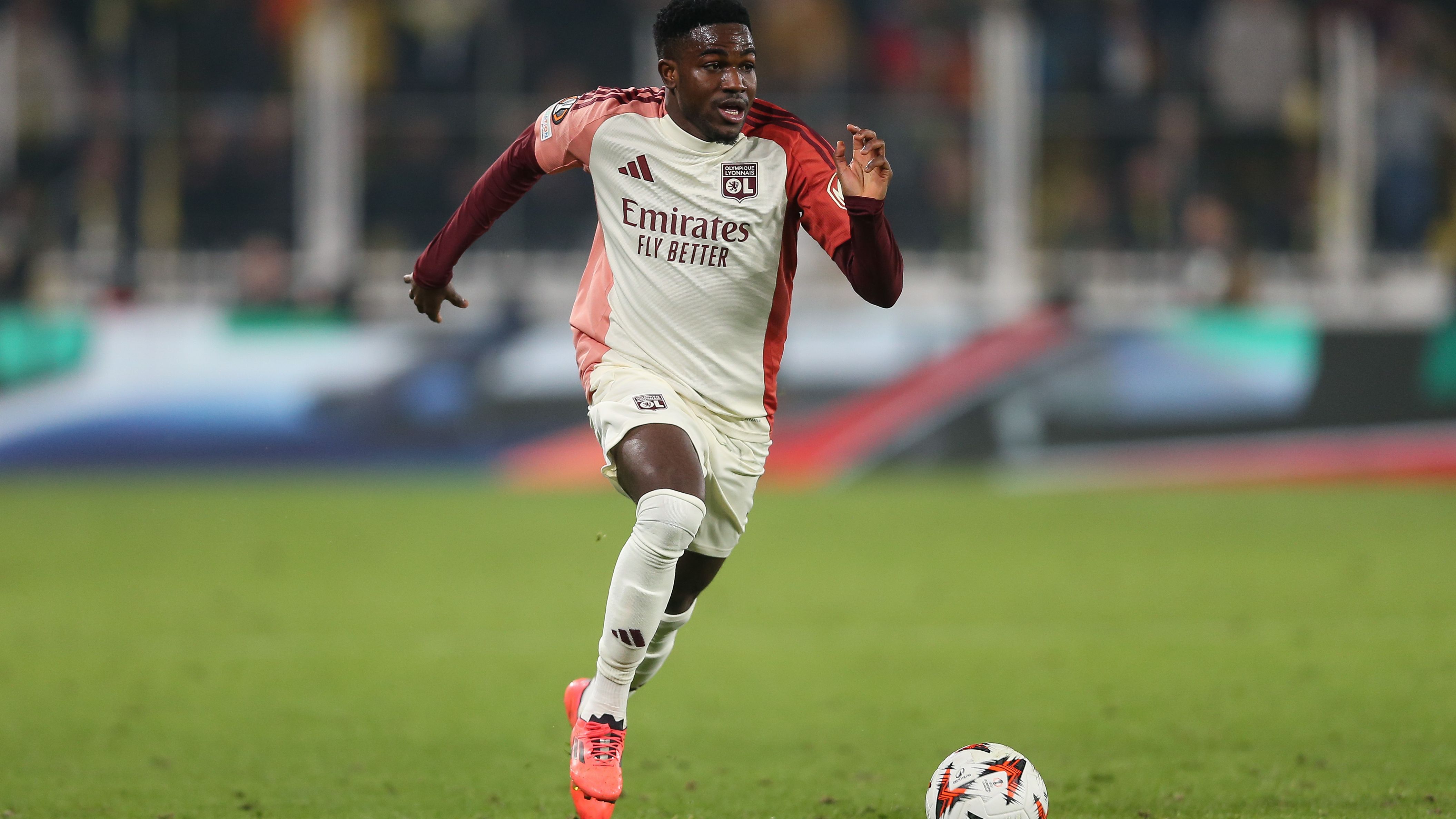 Fenerbahce SK v Olympique Lyonnais - UEFA Europa League 2024/25 League Phase MD7