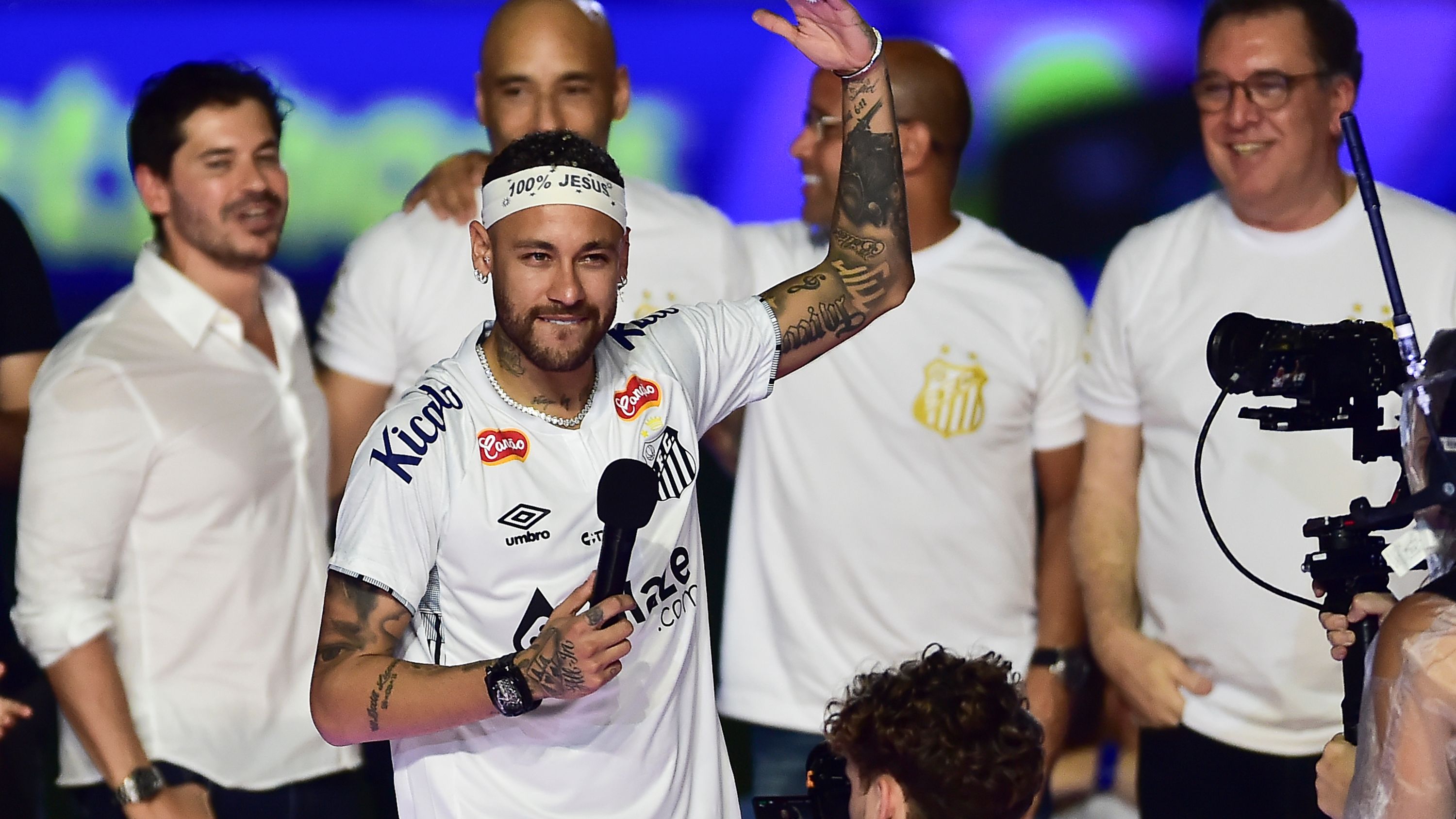 Santos Unveils Neymar As New Singnig