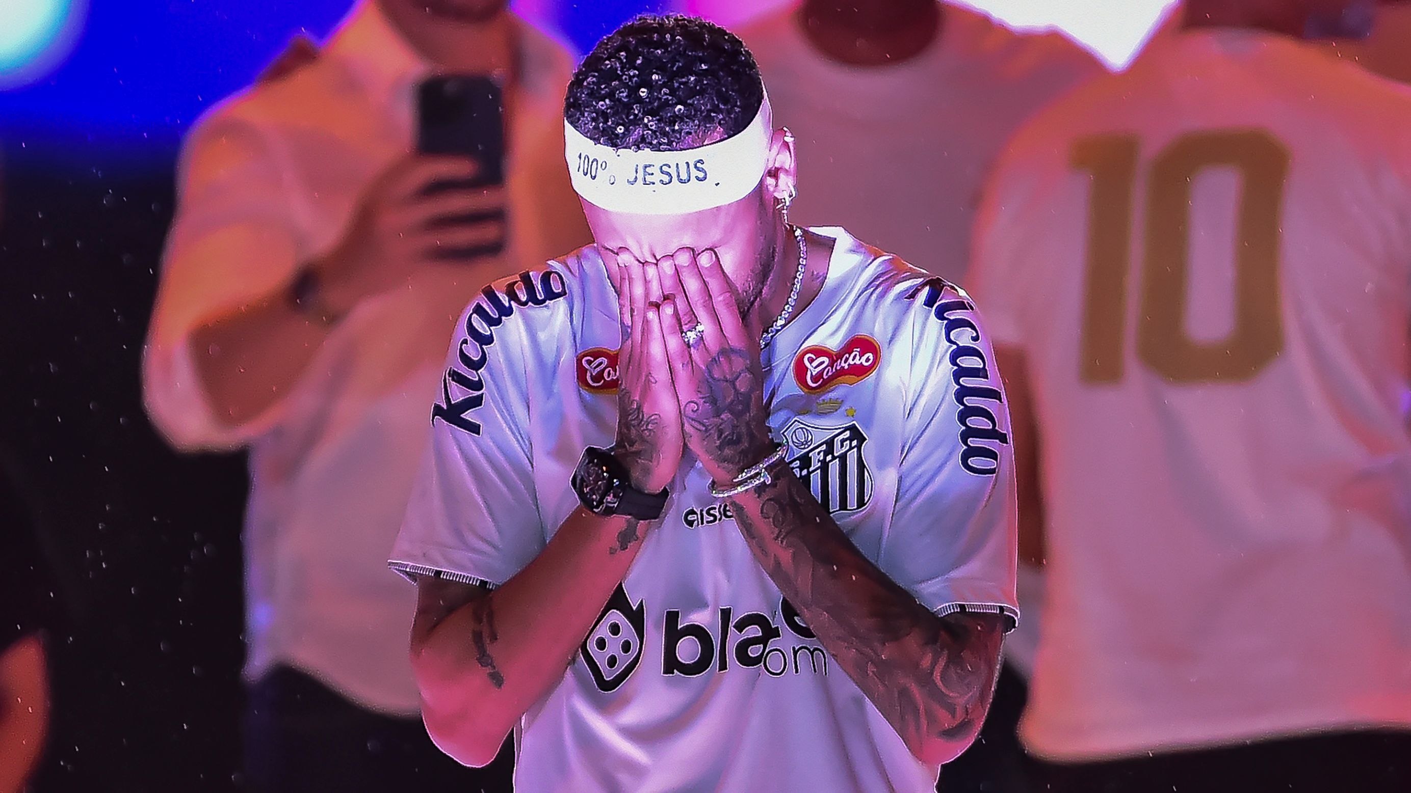 Santos Unveils Neymar As New Singnig