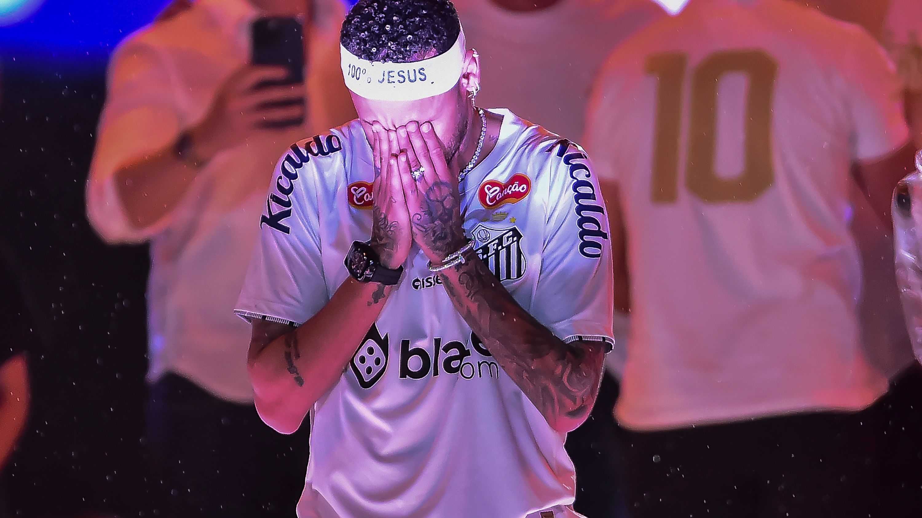 Santos Unveils Neymar As New Singnig