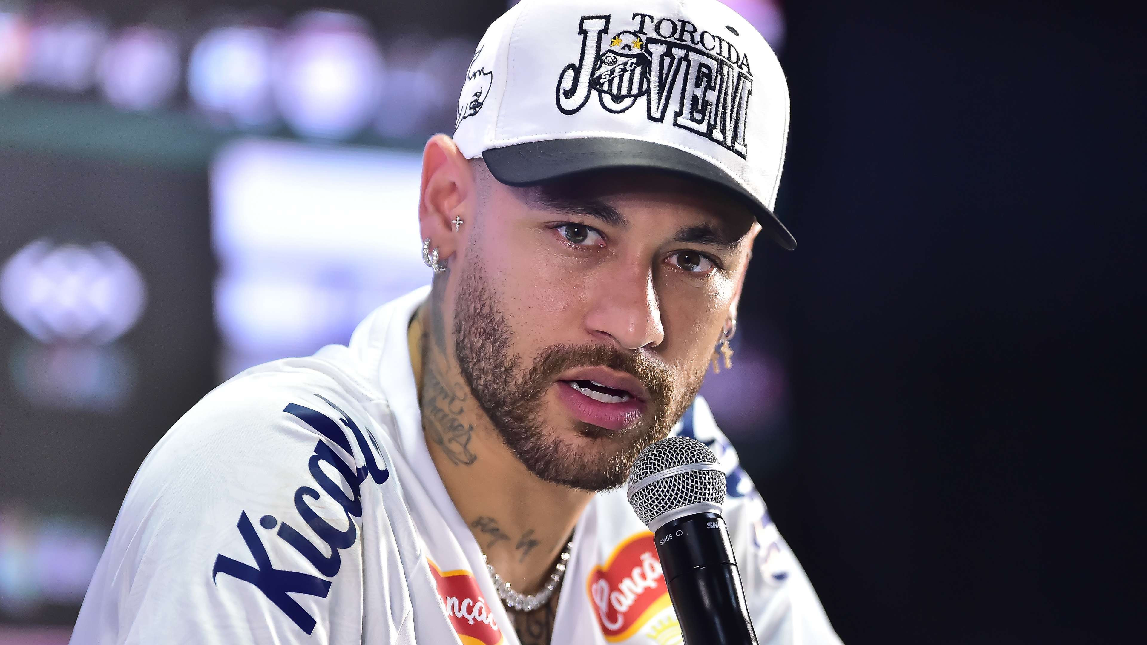 Santos Unveils Neymar As New Singnig