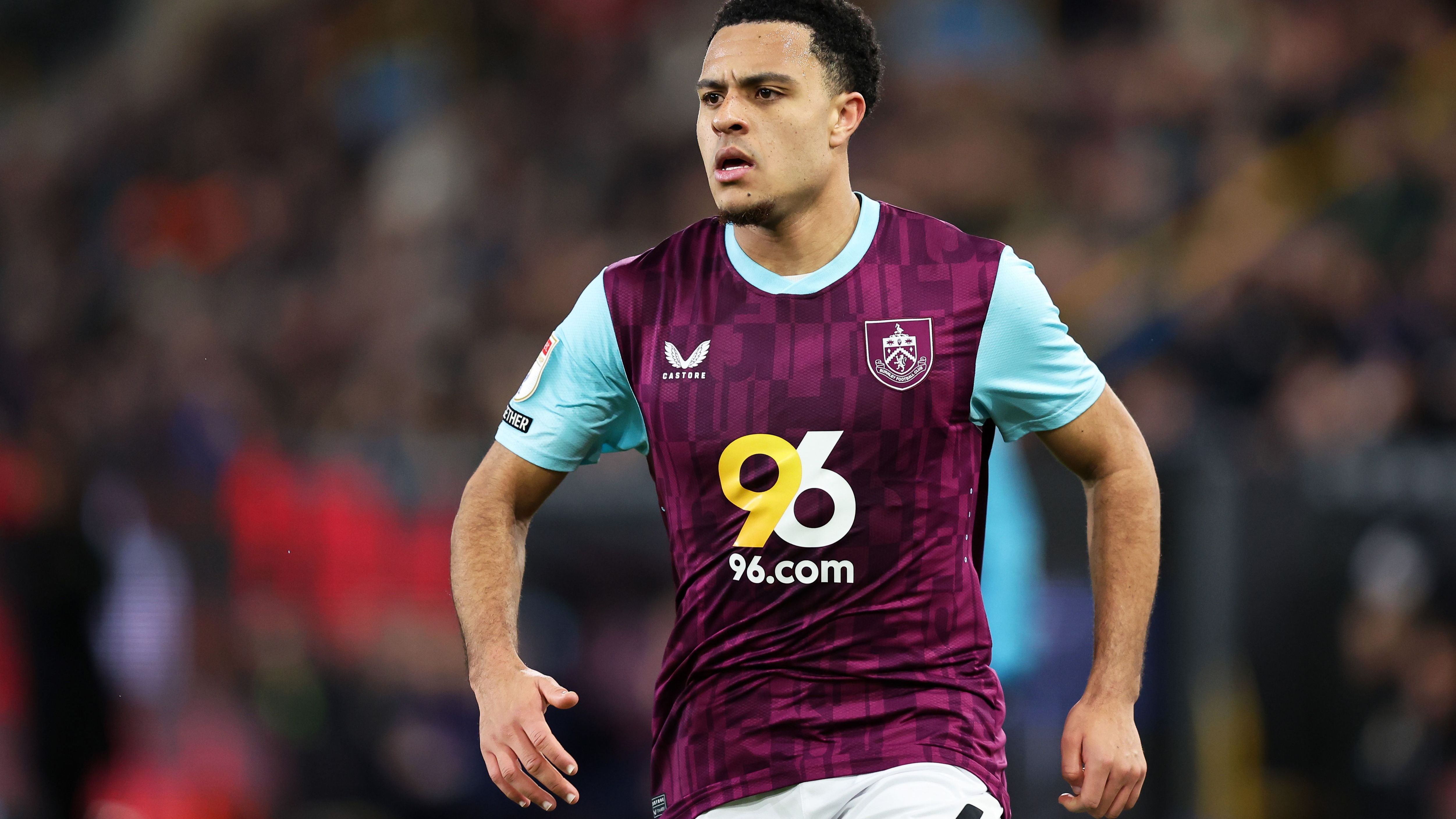 Burnley FC v Leeds United FC - Sky Bet Championship