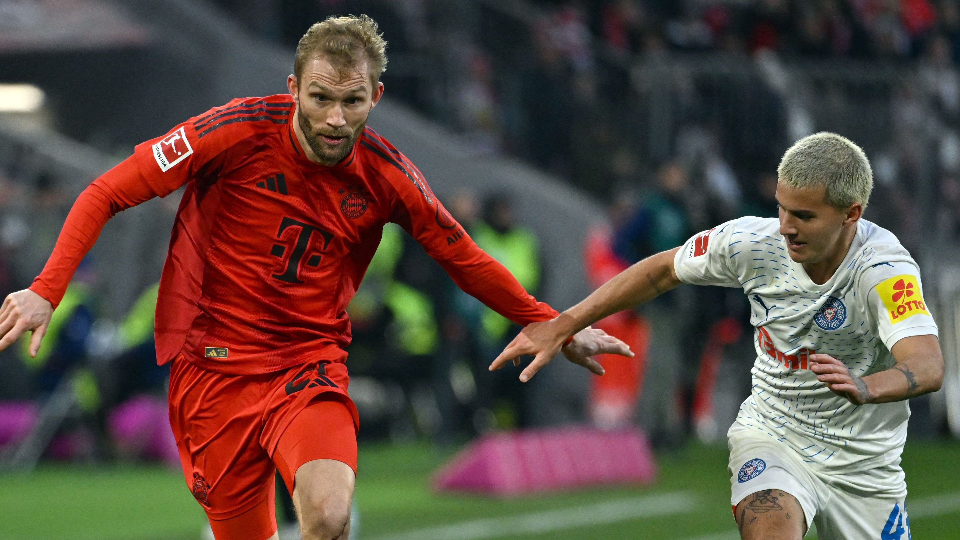 FBL-GER-BUNDESLIGA-BAYERN MUNICH-KIEL