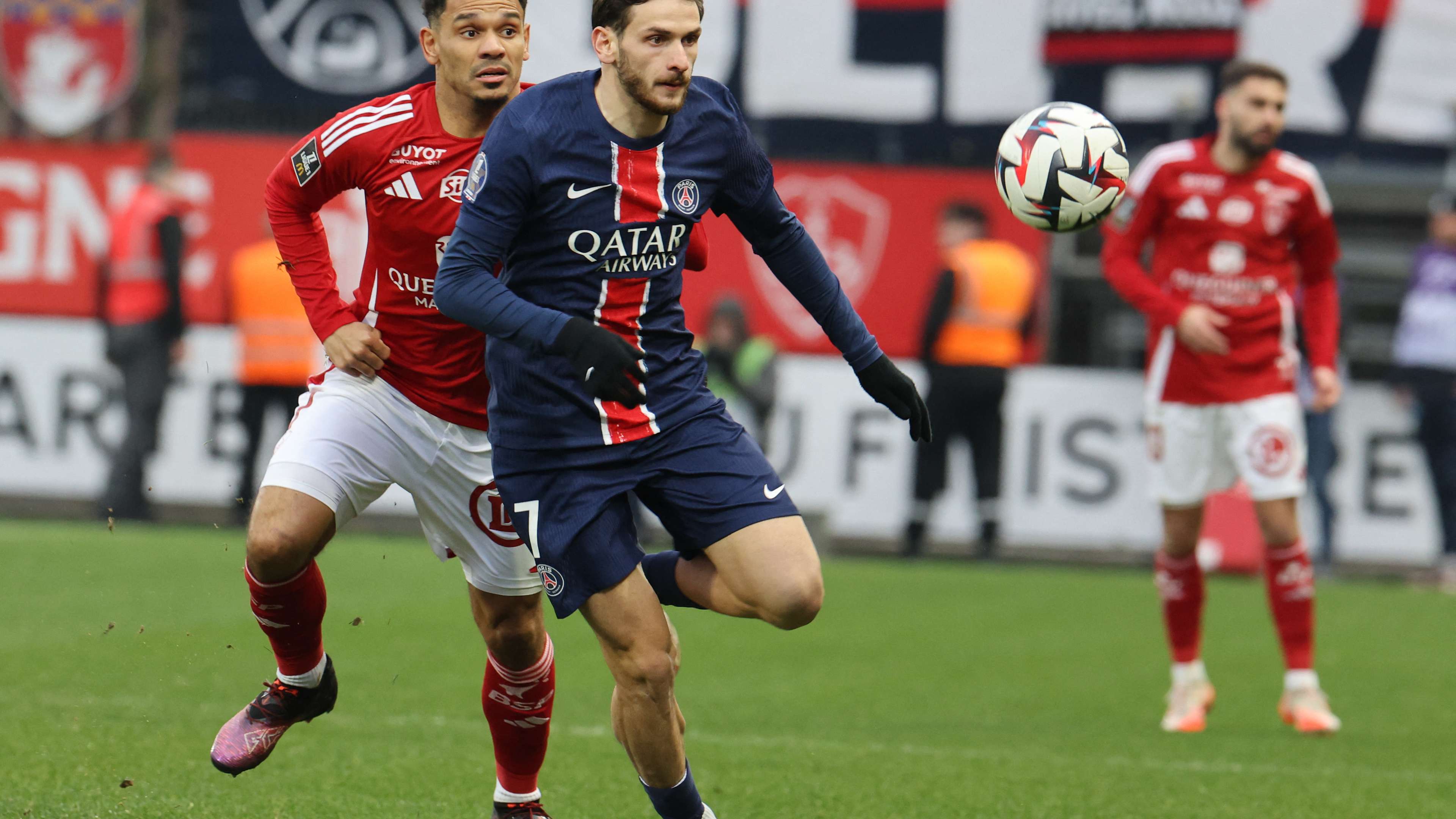 FBL-FRA-LIGUE1-BREST-PSG