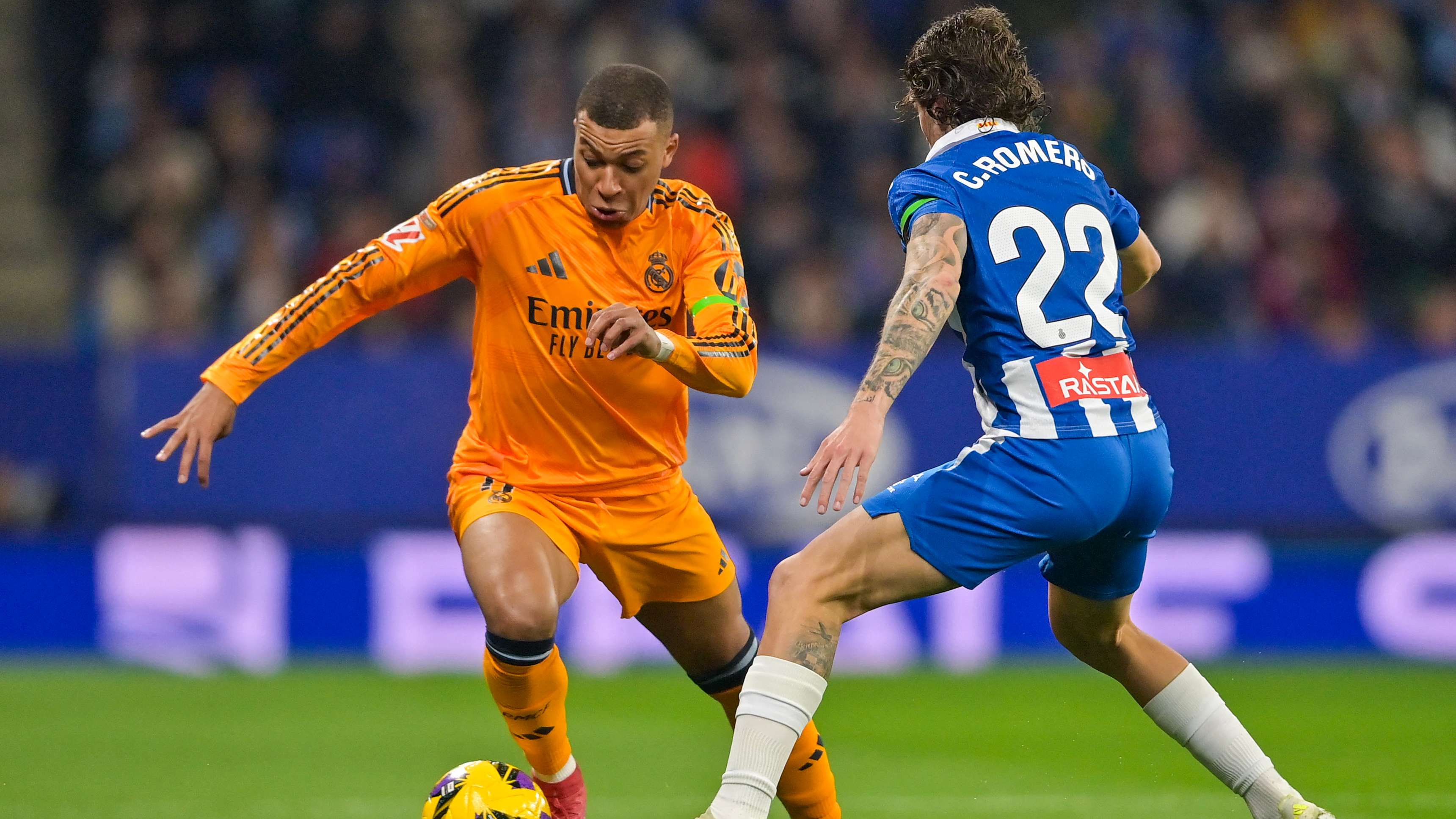 TOPSHOT-FBL-ESP-LIGA-ESPANYOL-REAL MADRID