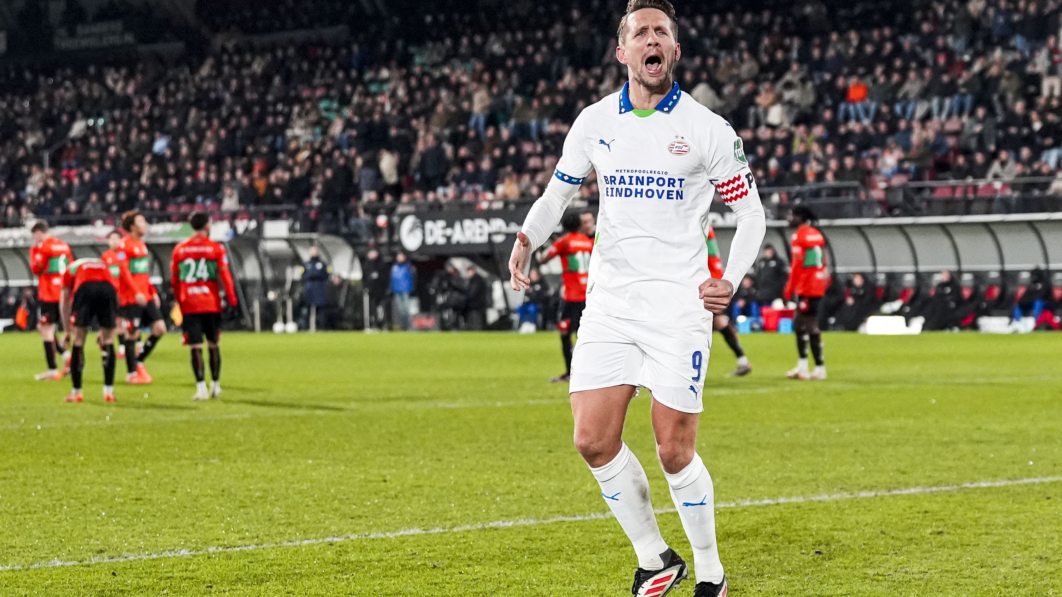 FBL-NED-EREDIVISIE-NEC-PSV