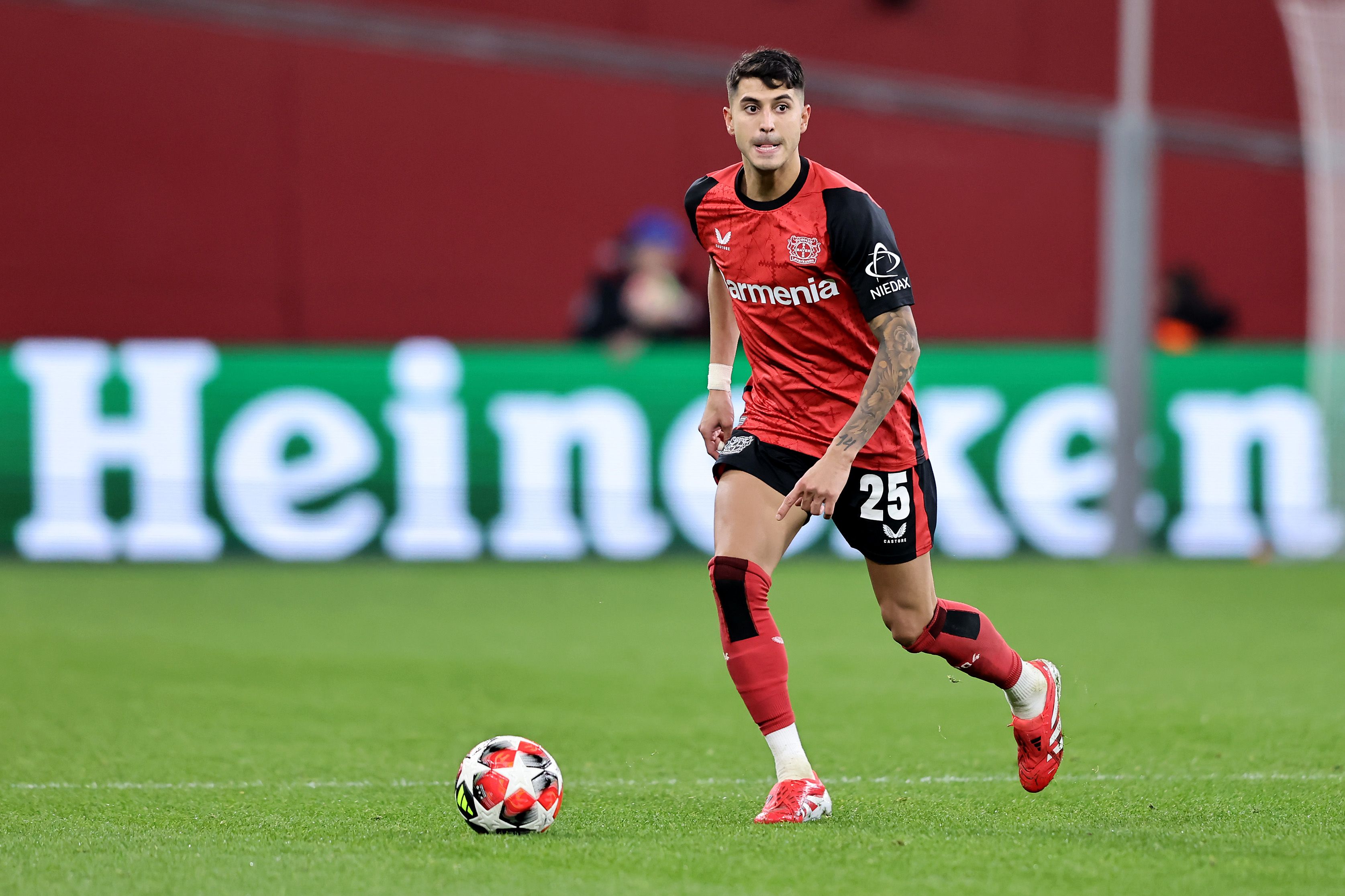 Bayer 04 Leverkusen v AC Sparta Praha - UEFA Champions League 2024/25 League Phase MD8