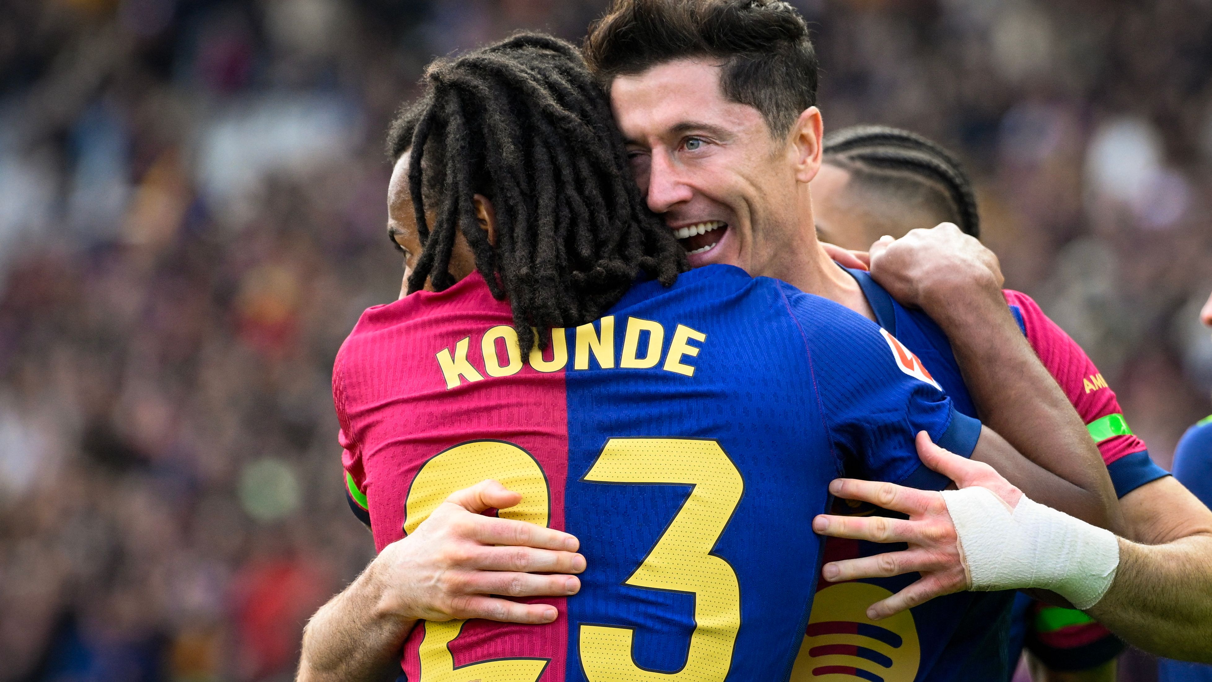 'He shouldn't be playing!' - Jules Kounde reportedly questioned Robert Lewandowski's fitness during Barcelona's Champions League exit to Inter | Goal.com UK