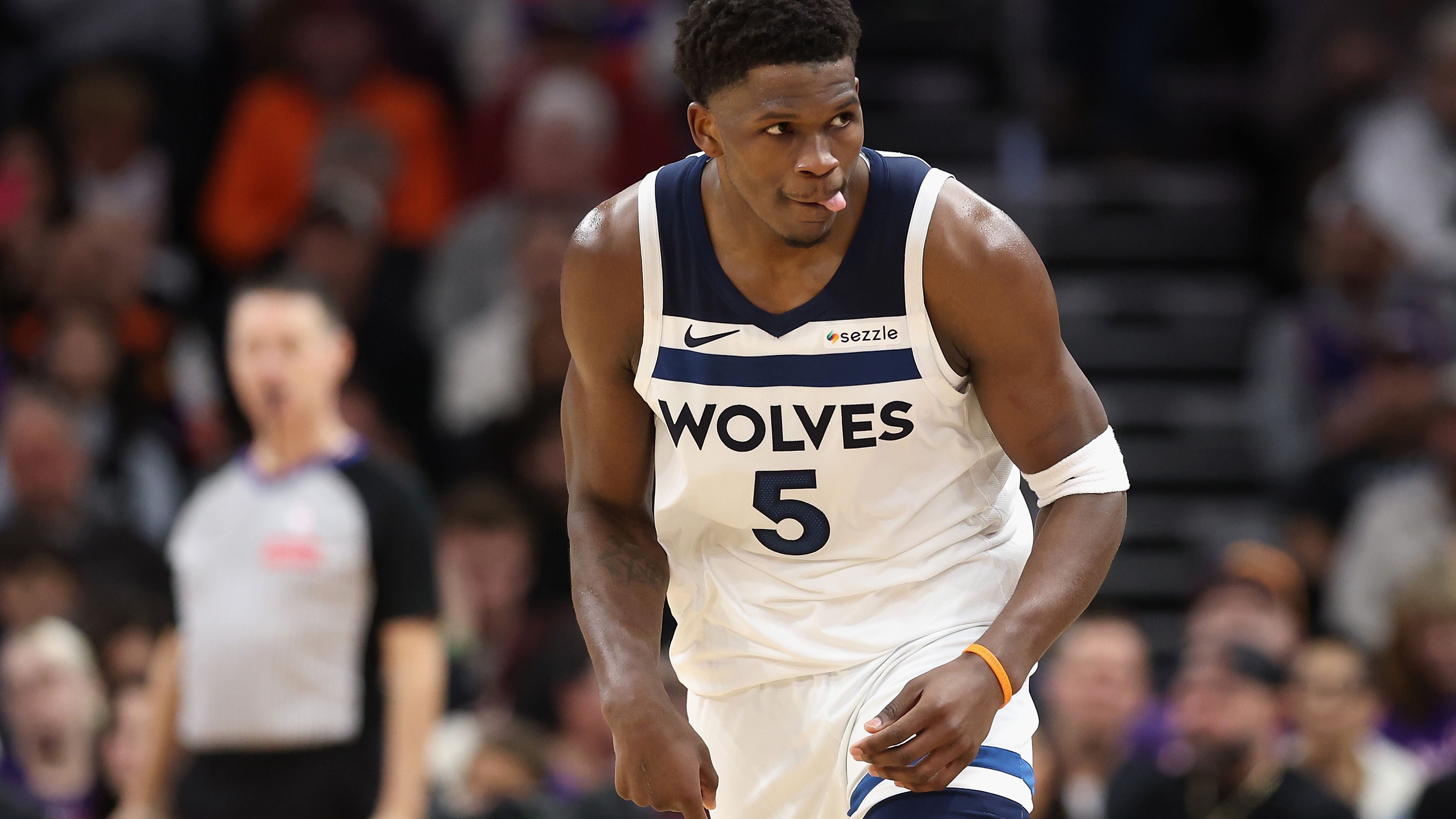 Minnesota Timberwolves v Phoenix Suns