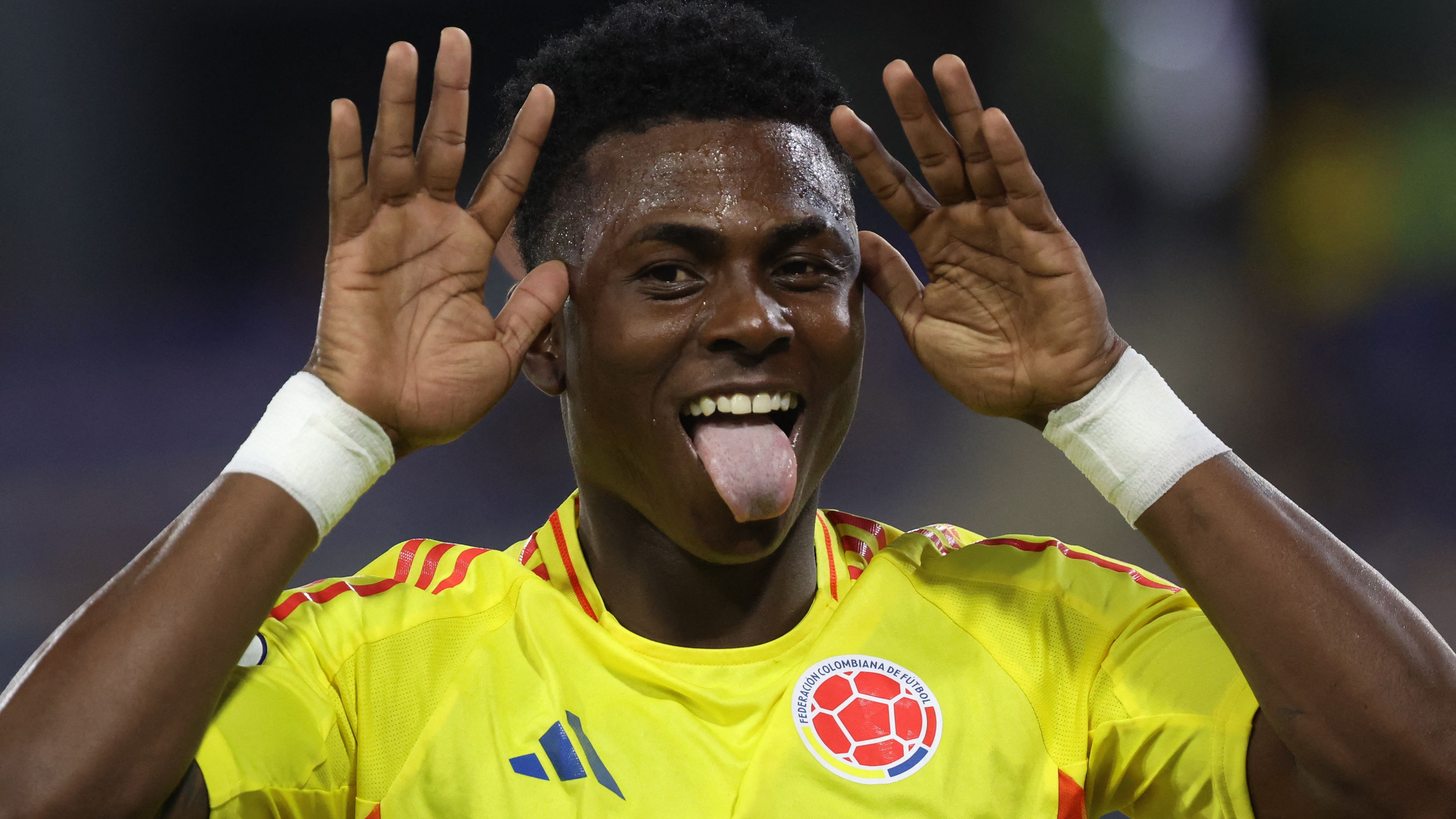 TOPSHOT-FBL-SOUTHAM-U20-COL-PAR