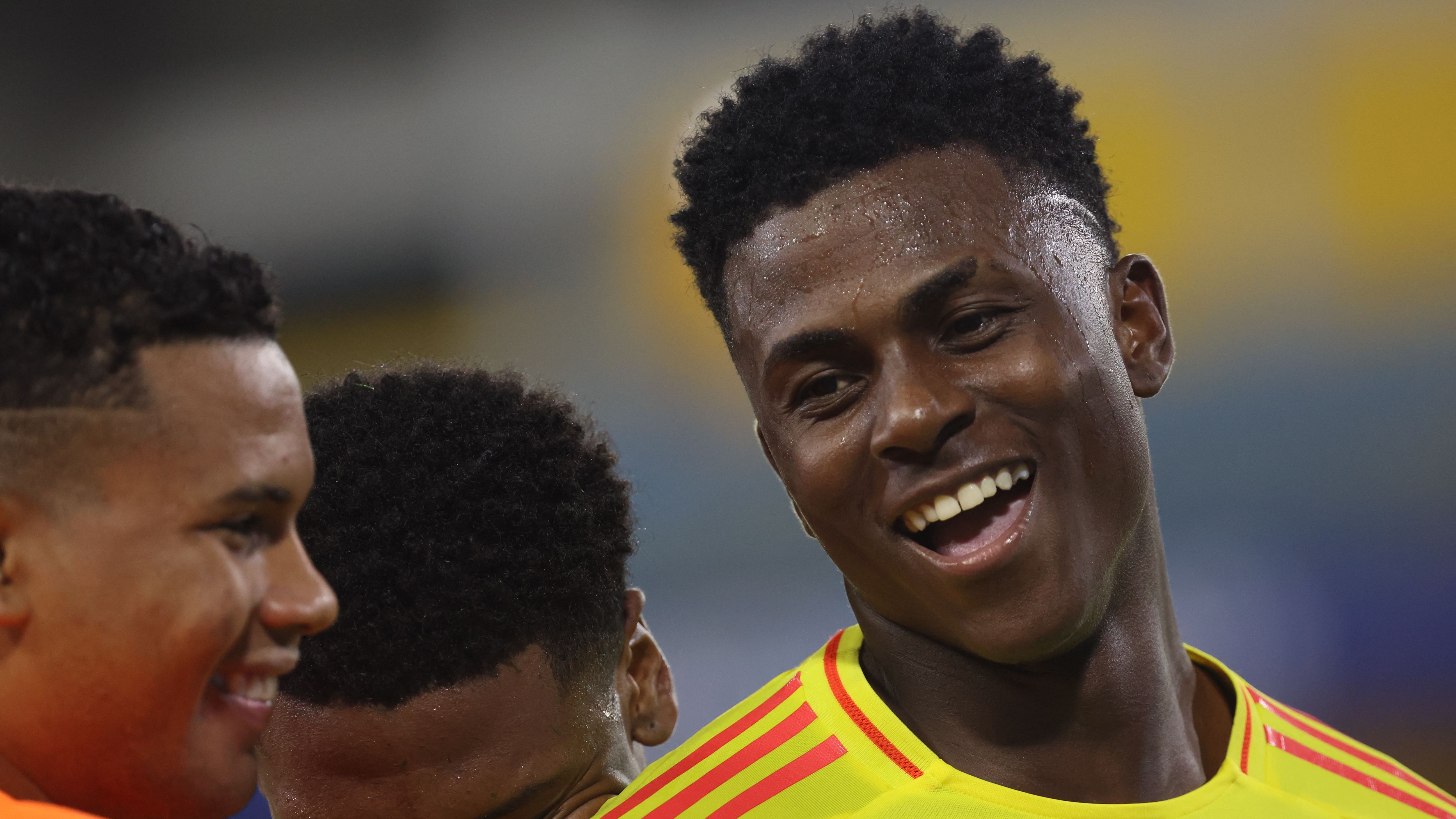 FBL-SOUTHAM-U20-COL-PAR