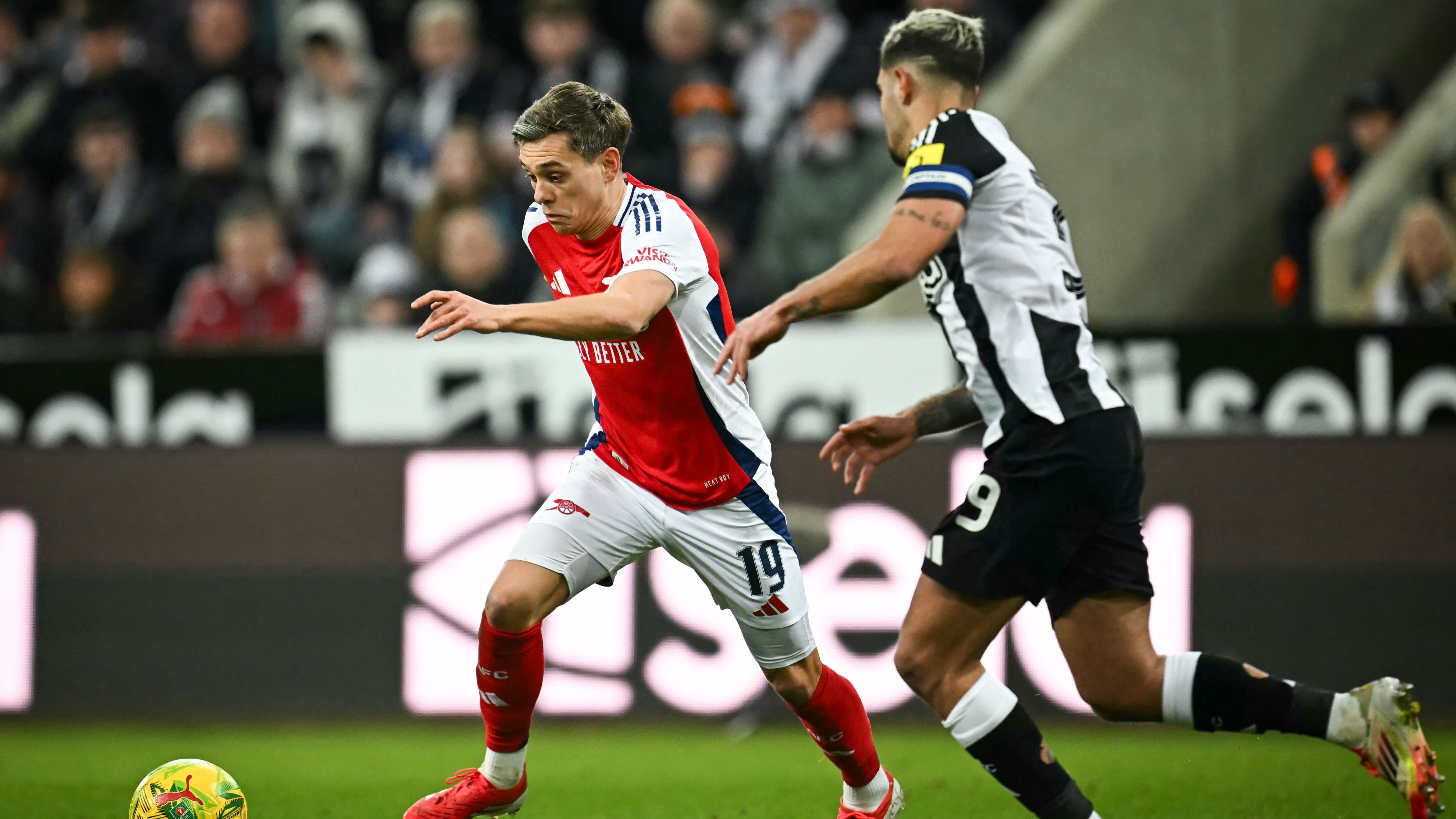 FBL-ENG-LCUP-NEWCASTLE-ARSENAL