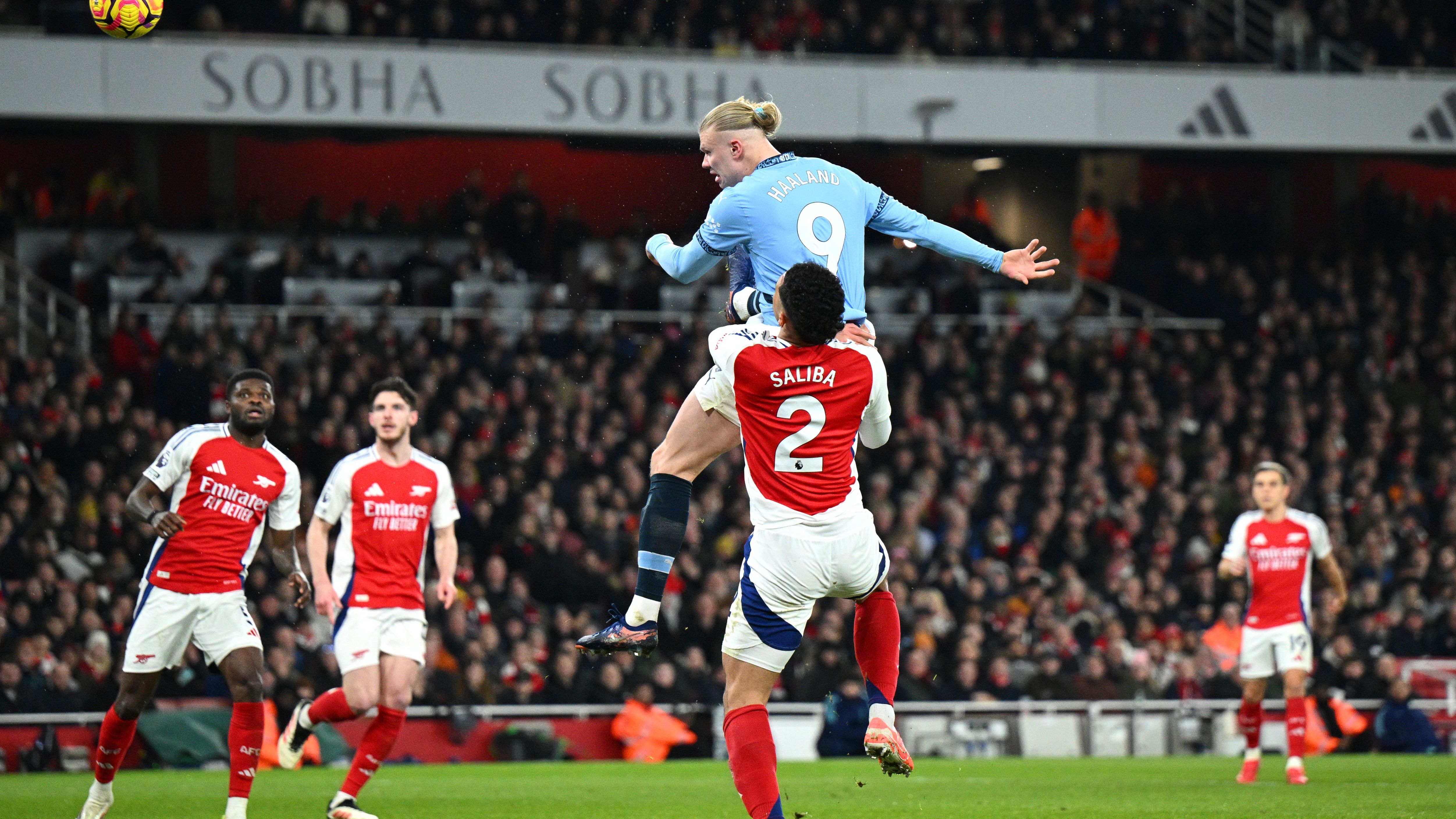 Arsenal FC v Manchester City FC - Premier League