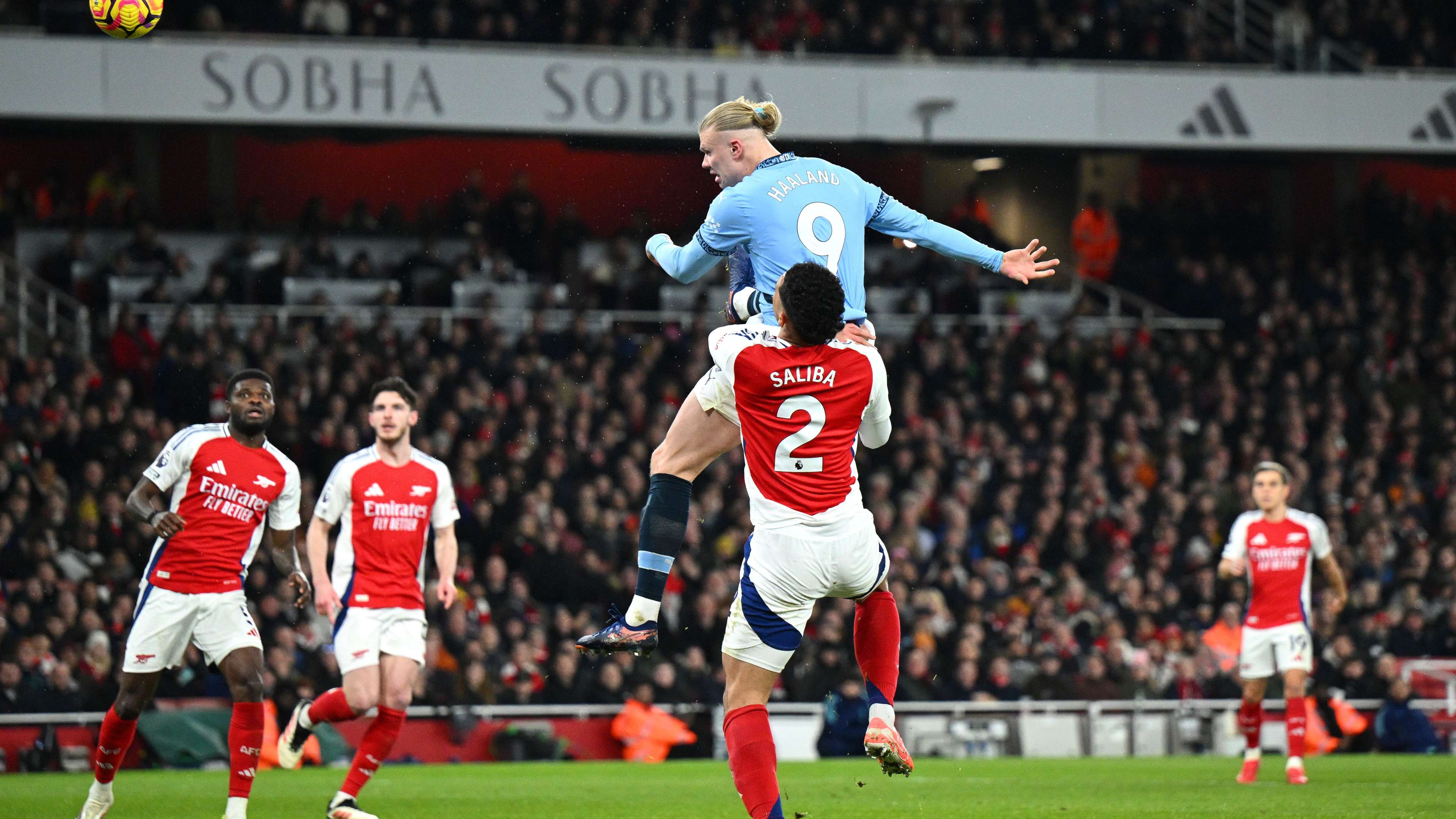 Arsenal FC v Manchester City FC - Premier League