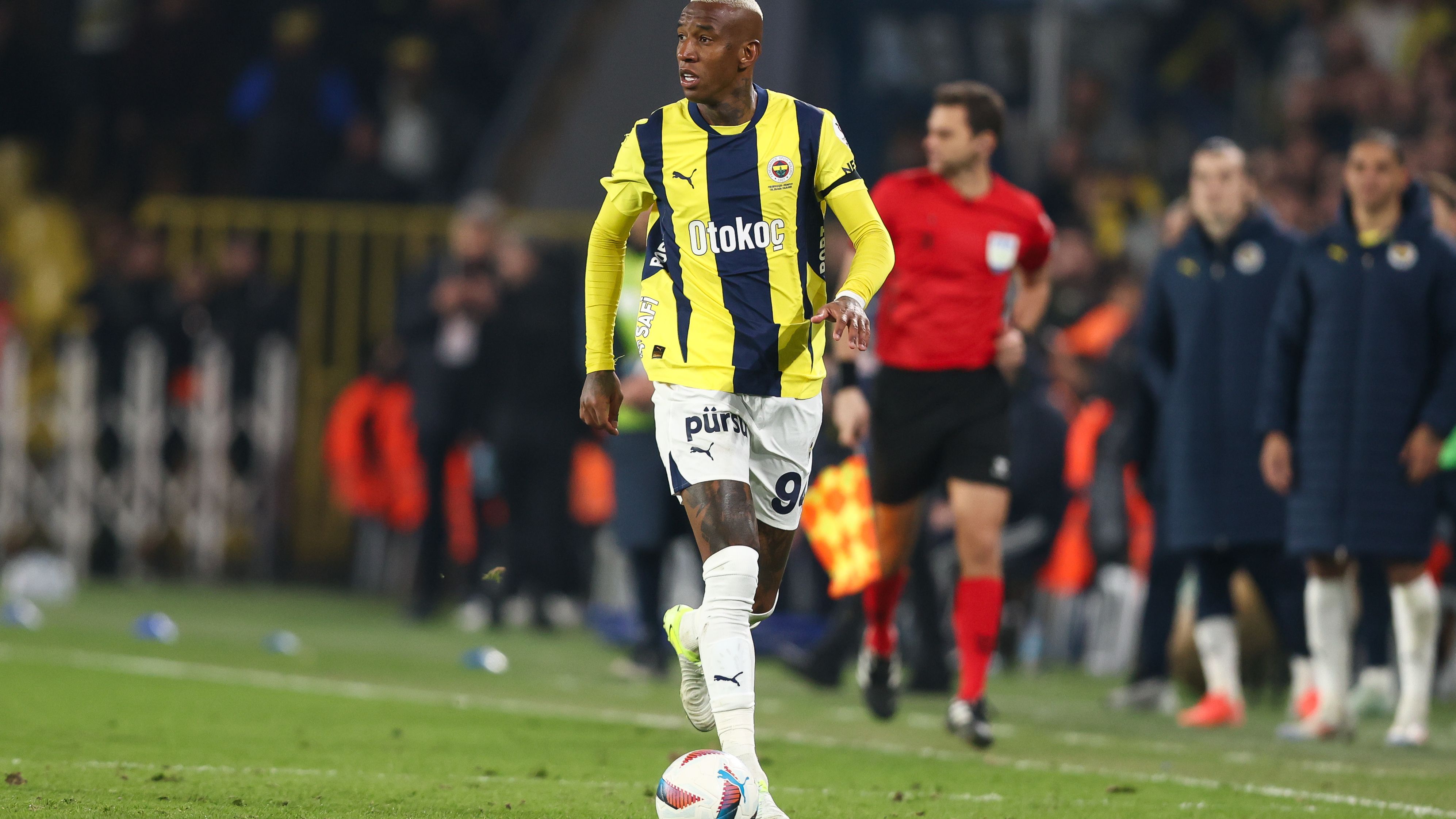 Fenerbahce v Rizespor - Turkish Super League