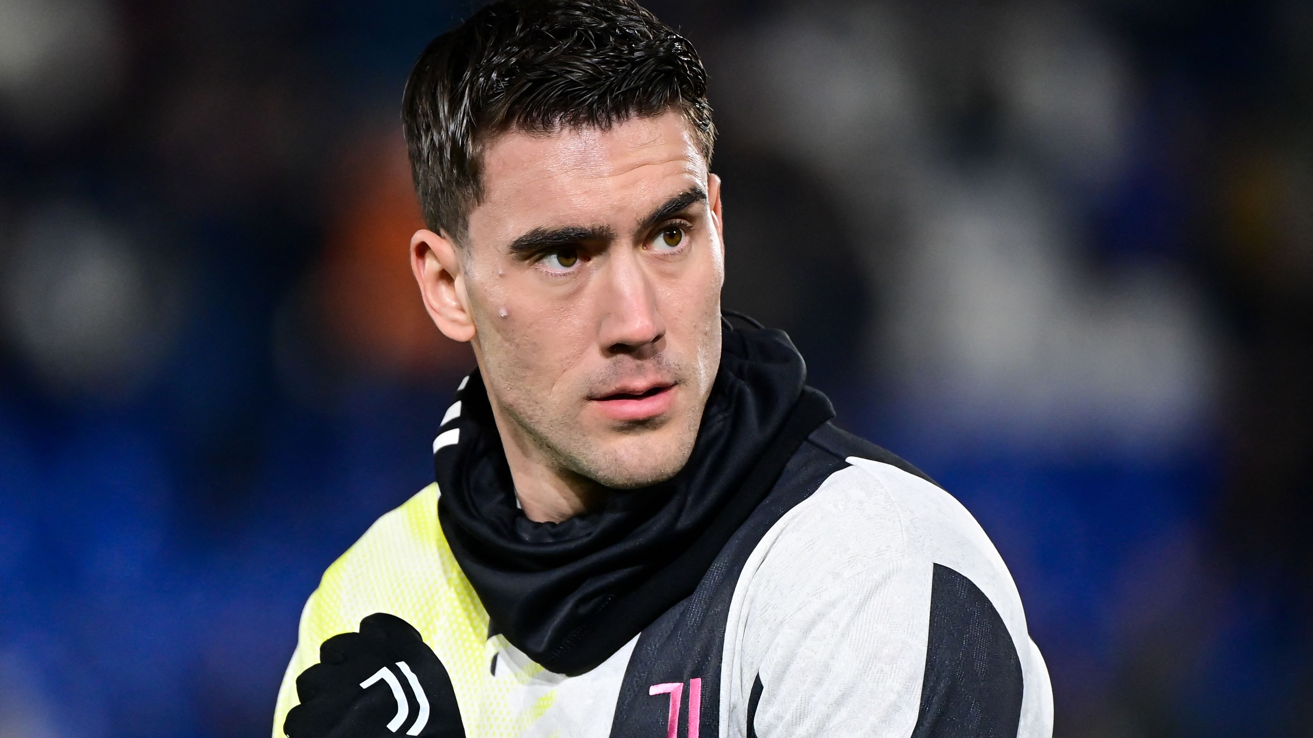 Juventus outcast Dusan Vlahovic backed to sign for Manchester United and told he is better than Erling Haaland and Victor Osimhen | Goal.com UK